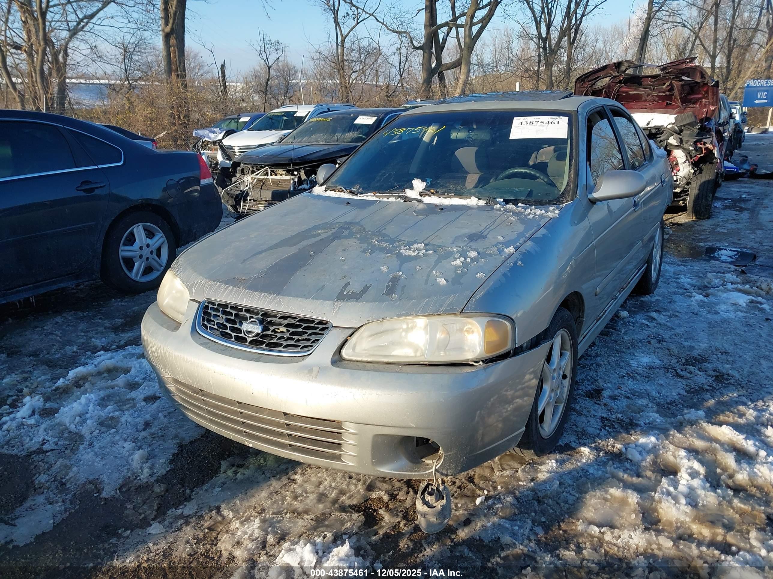 NISSAN SENTRA image 2