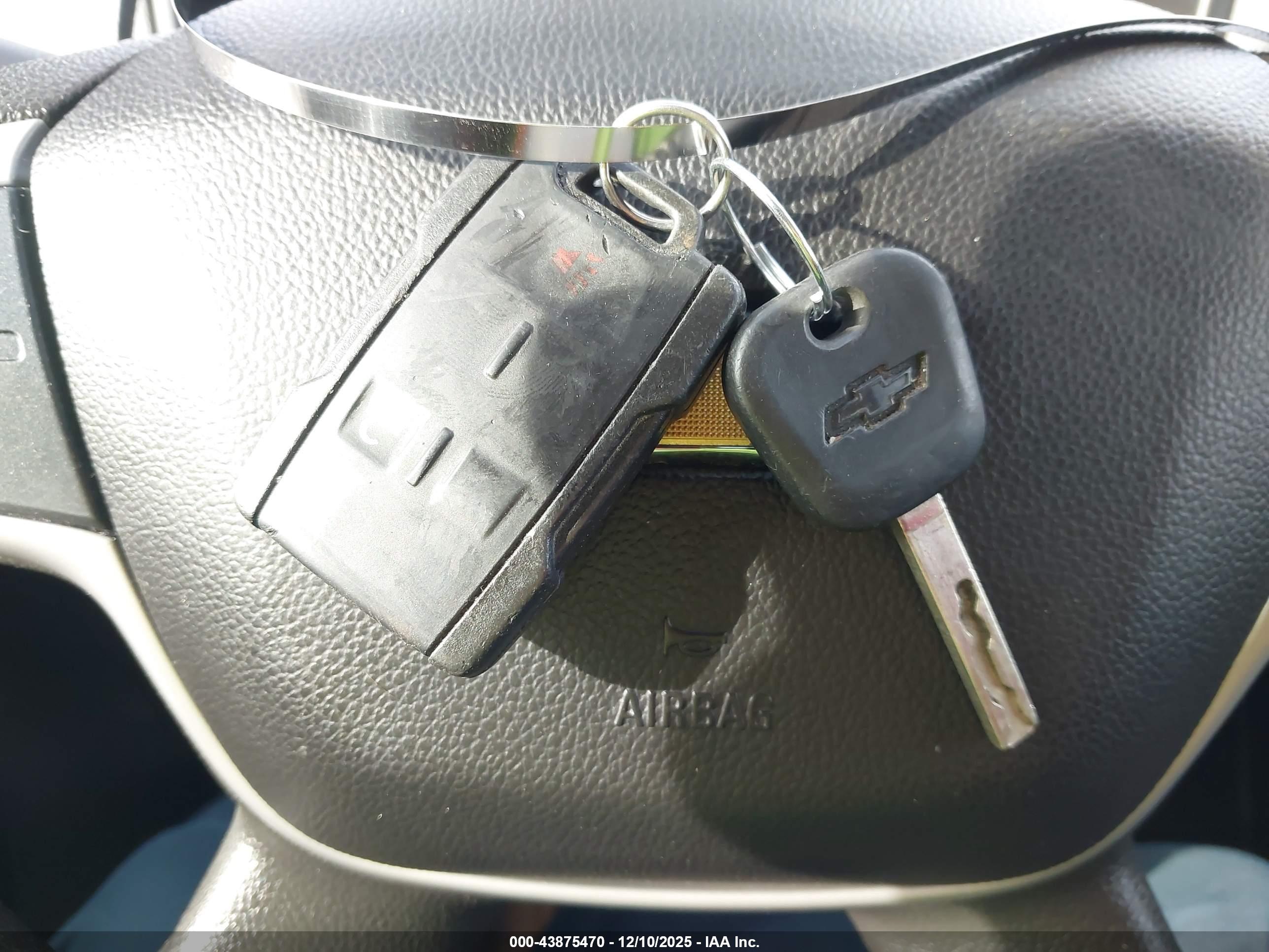 CHEVROLET COLORADO image 11