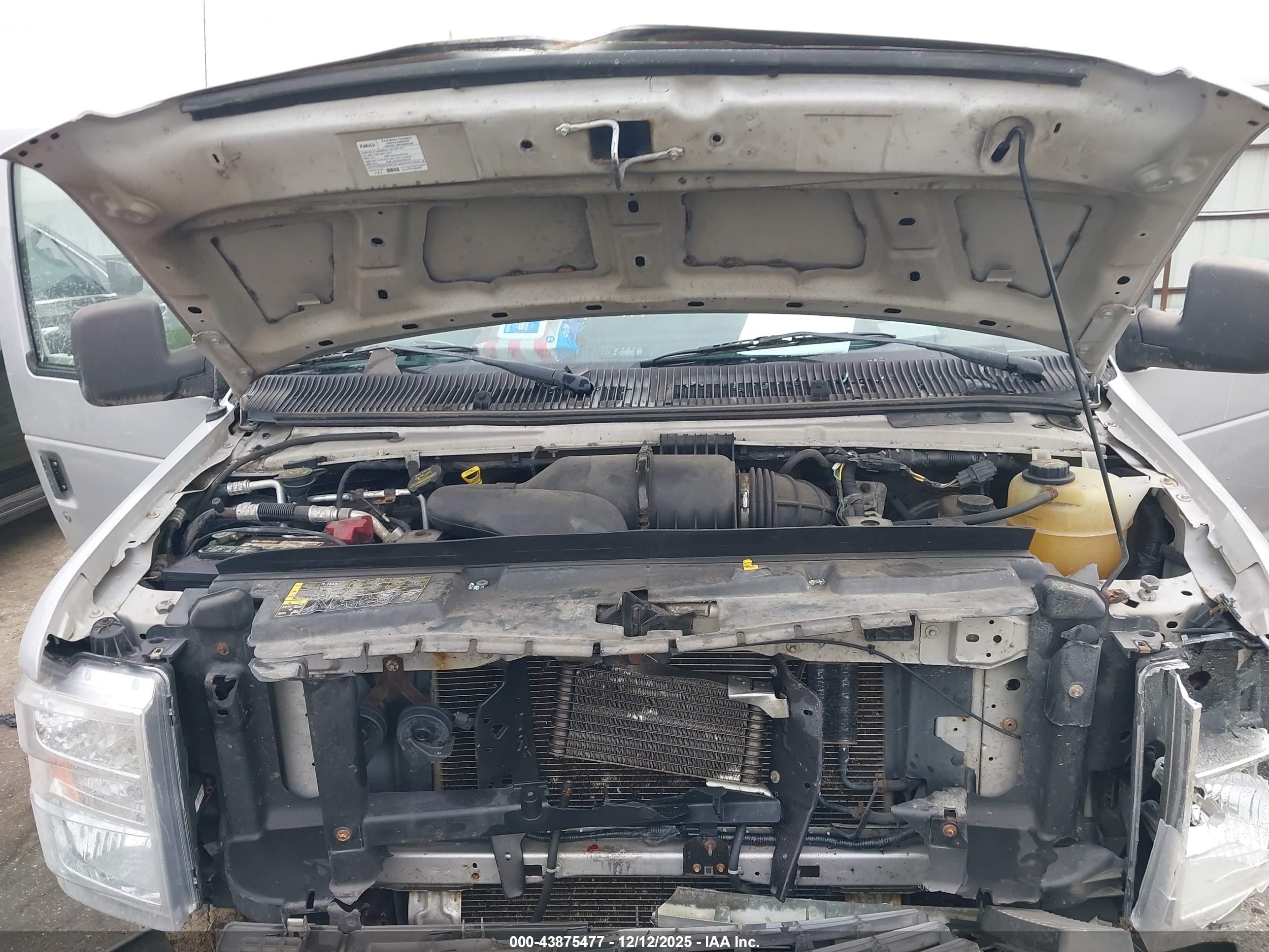 FORD E-150 image 10