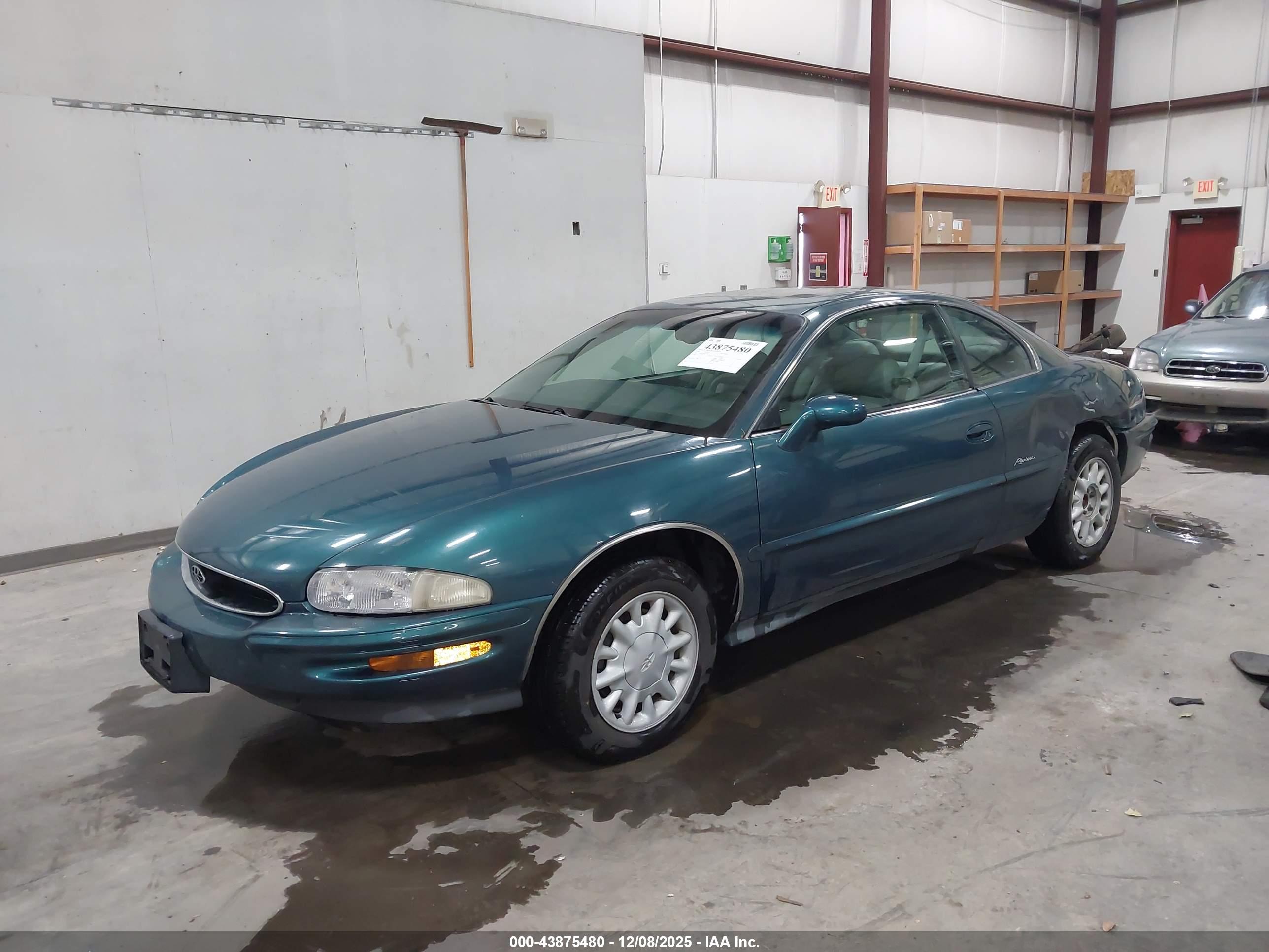 BUICK RIVIERA image 2