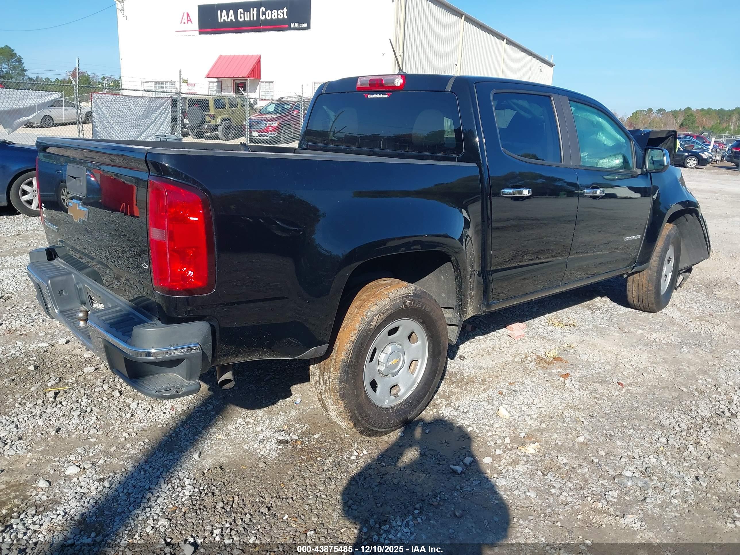 CHEVROLET COLORADO image 4