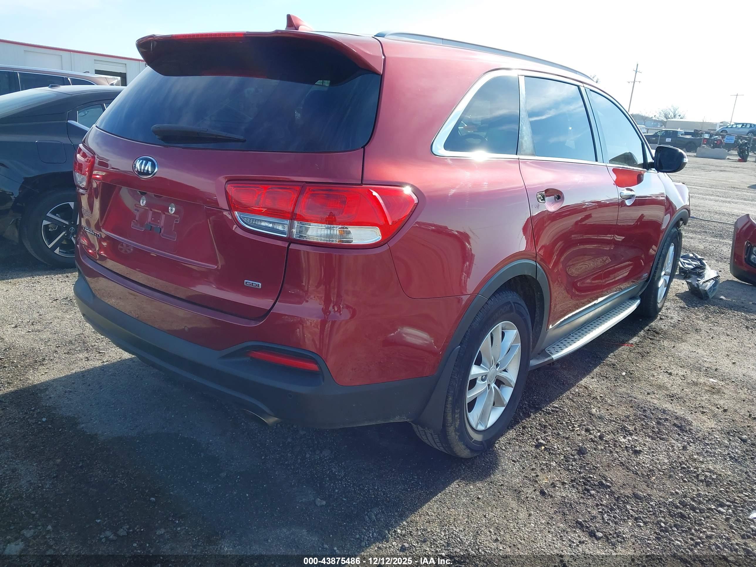 KIA SORENTO image 4