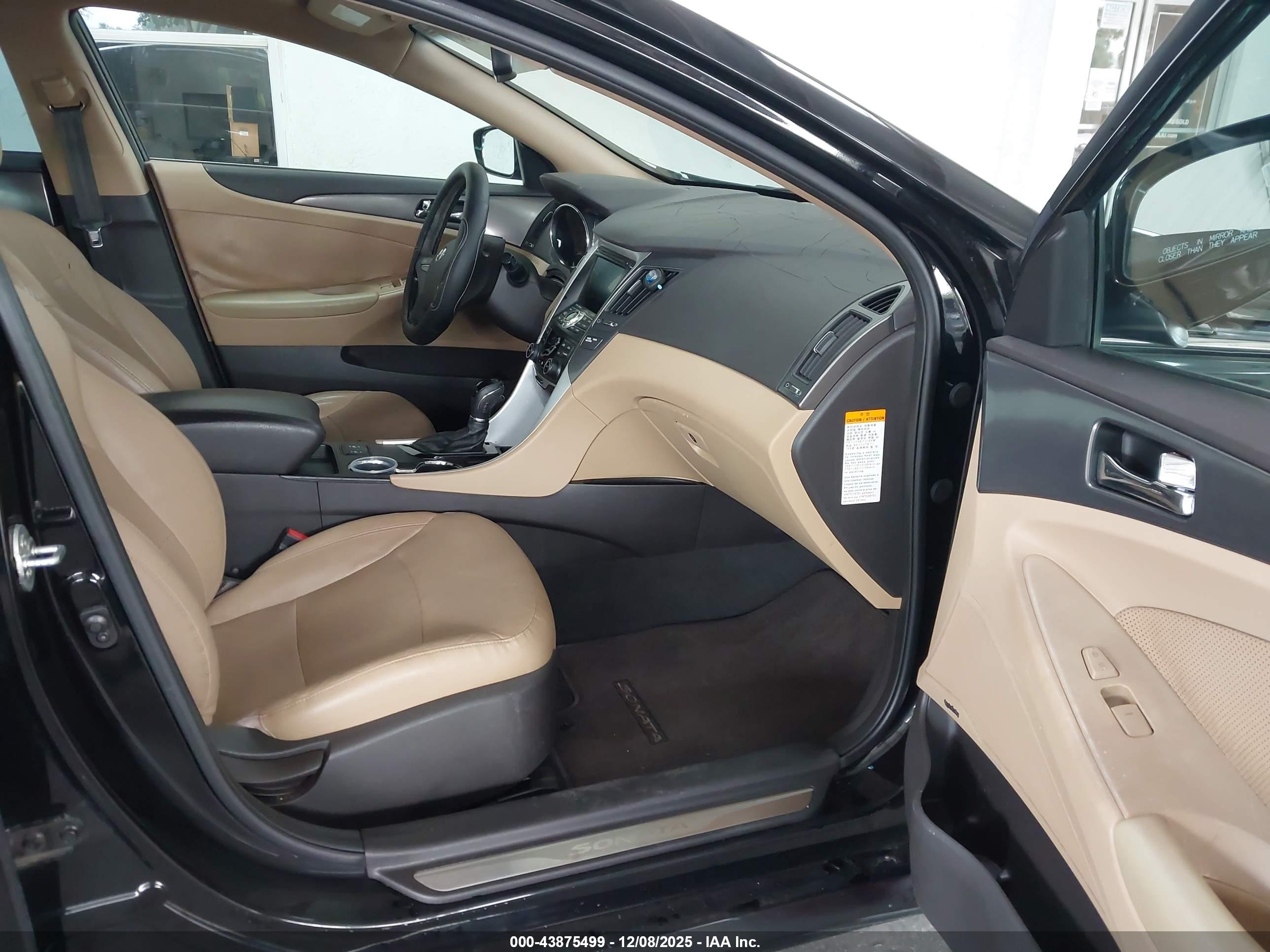 HYUNDAI SONATA image 5