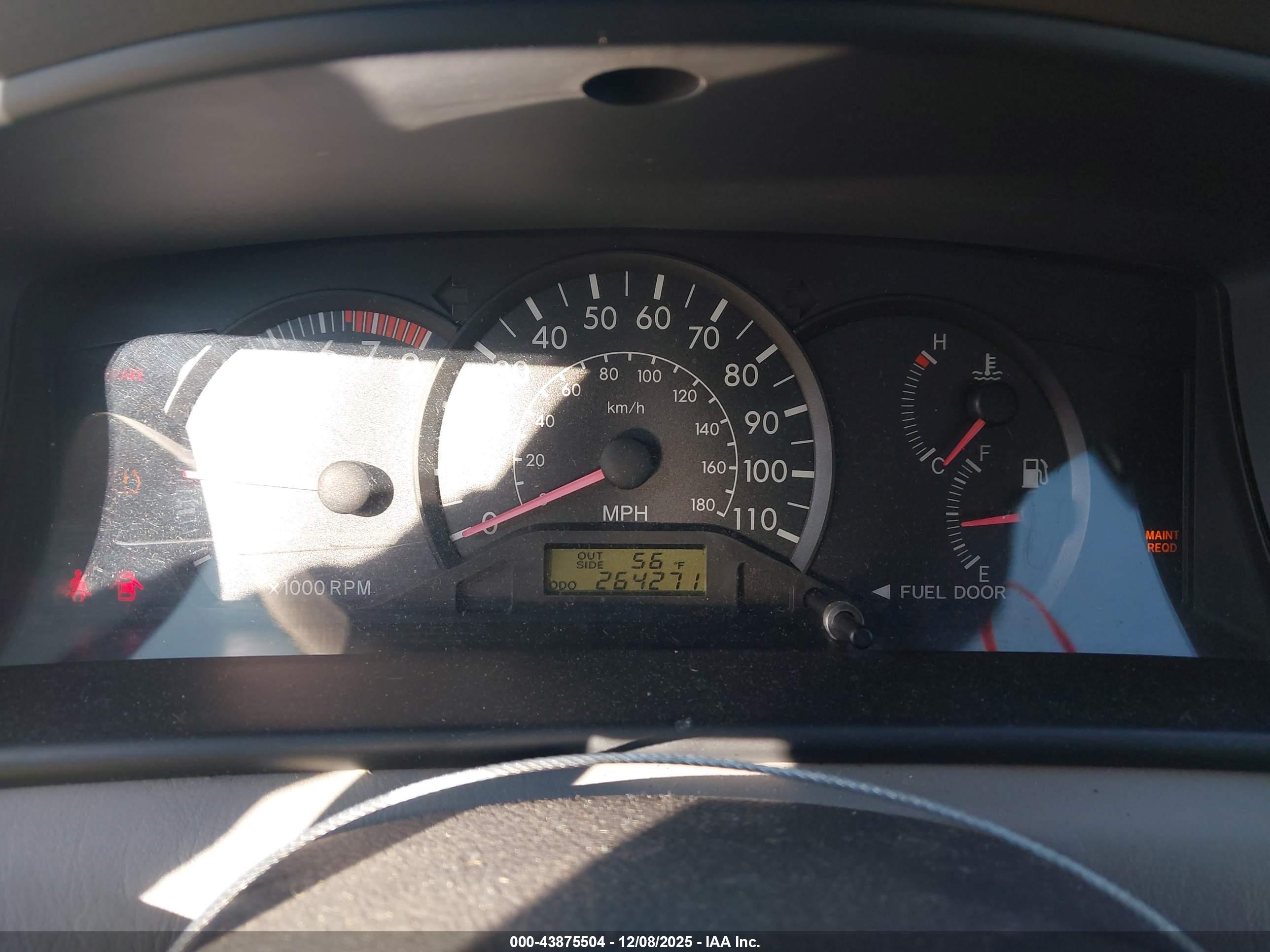 TOYOTA COROLLA image 7