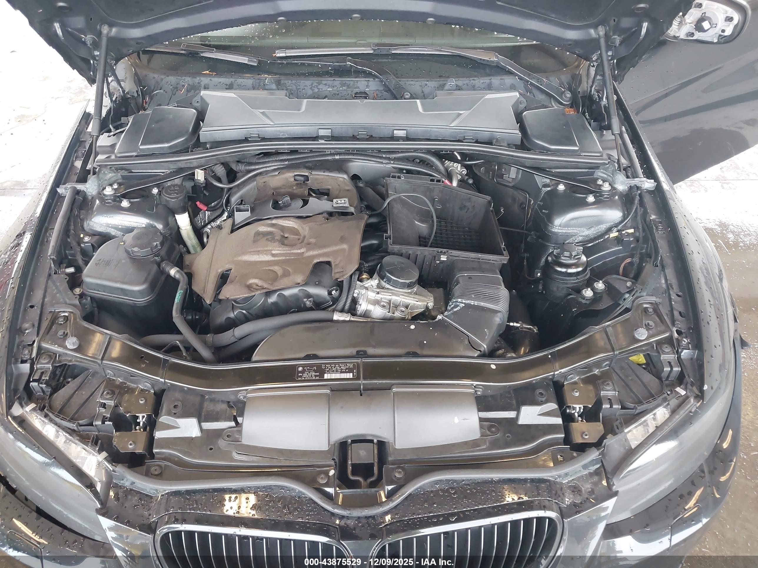 BMW 335I image 10