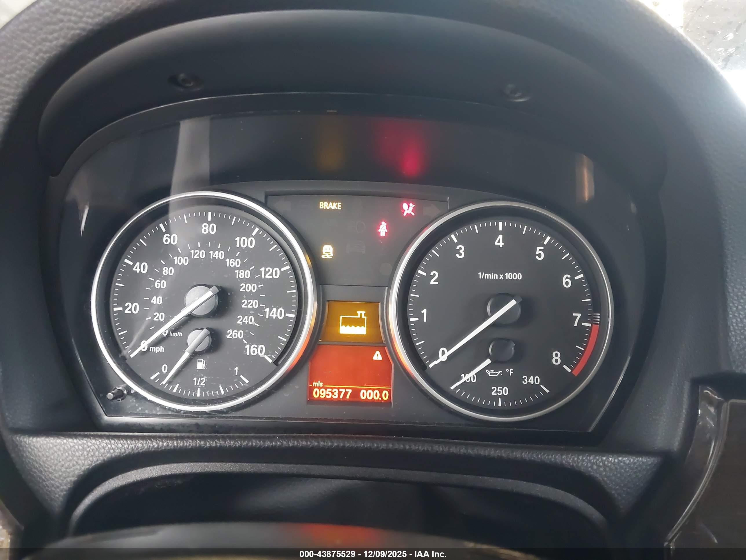 BMW 335I image 7