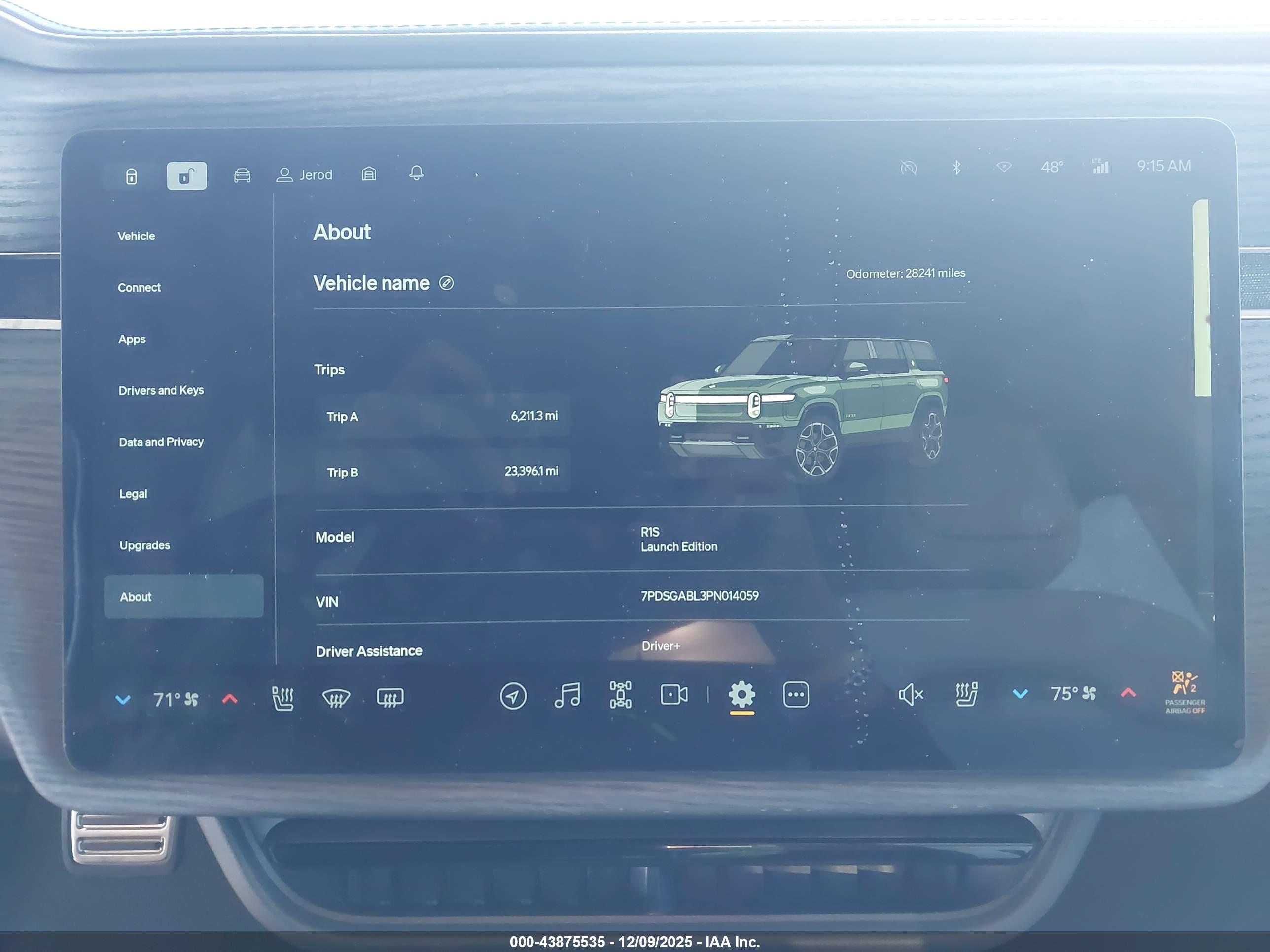 RIVIAN R1S image 7