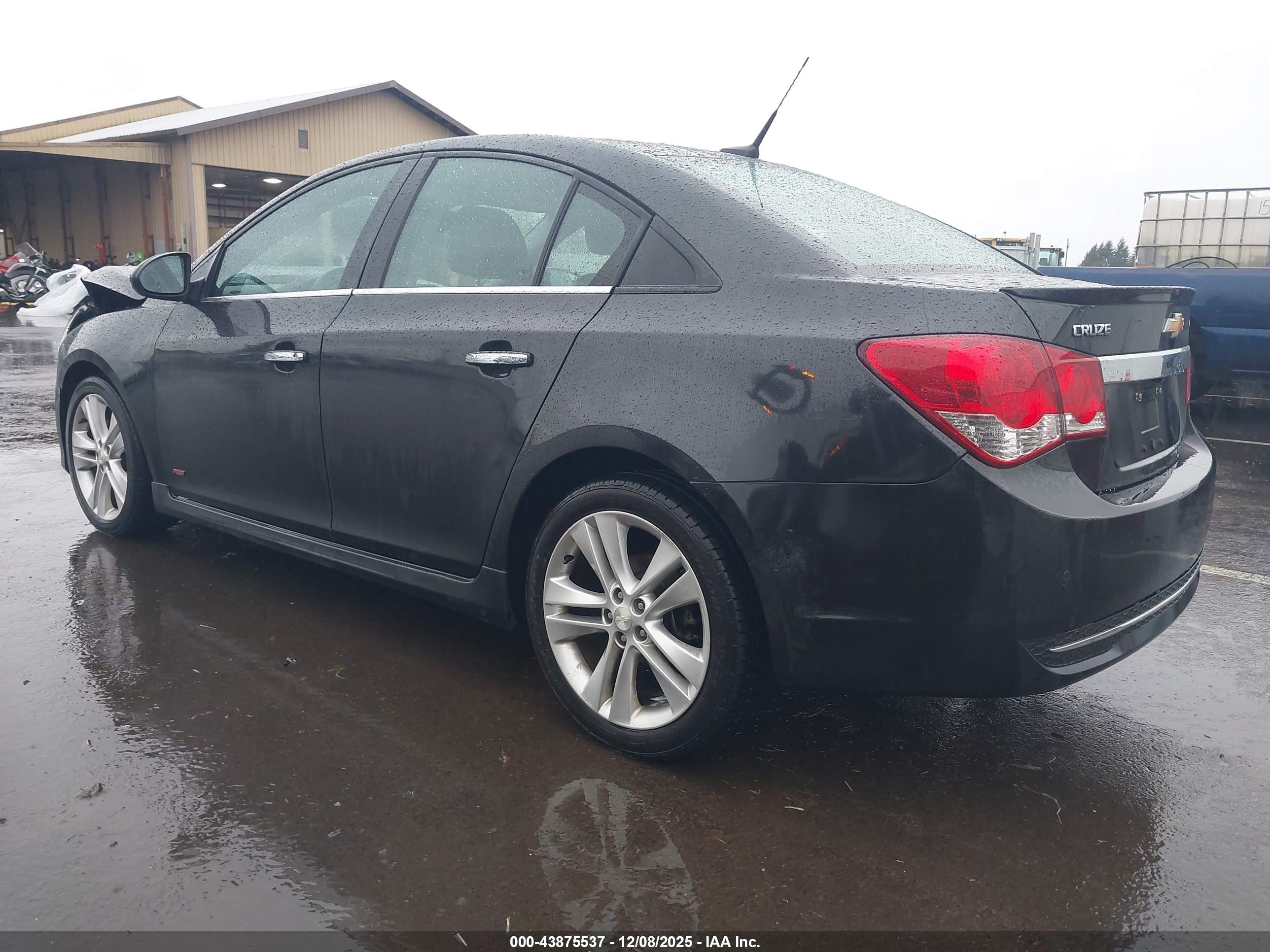 CHEVROLET CRUZE image 3