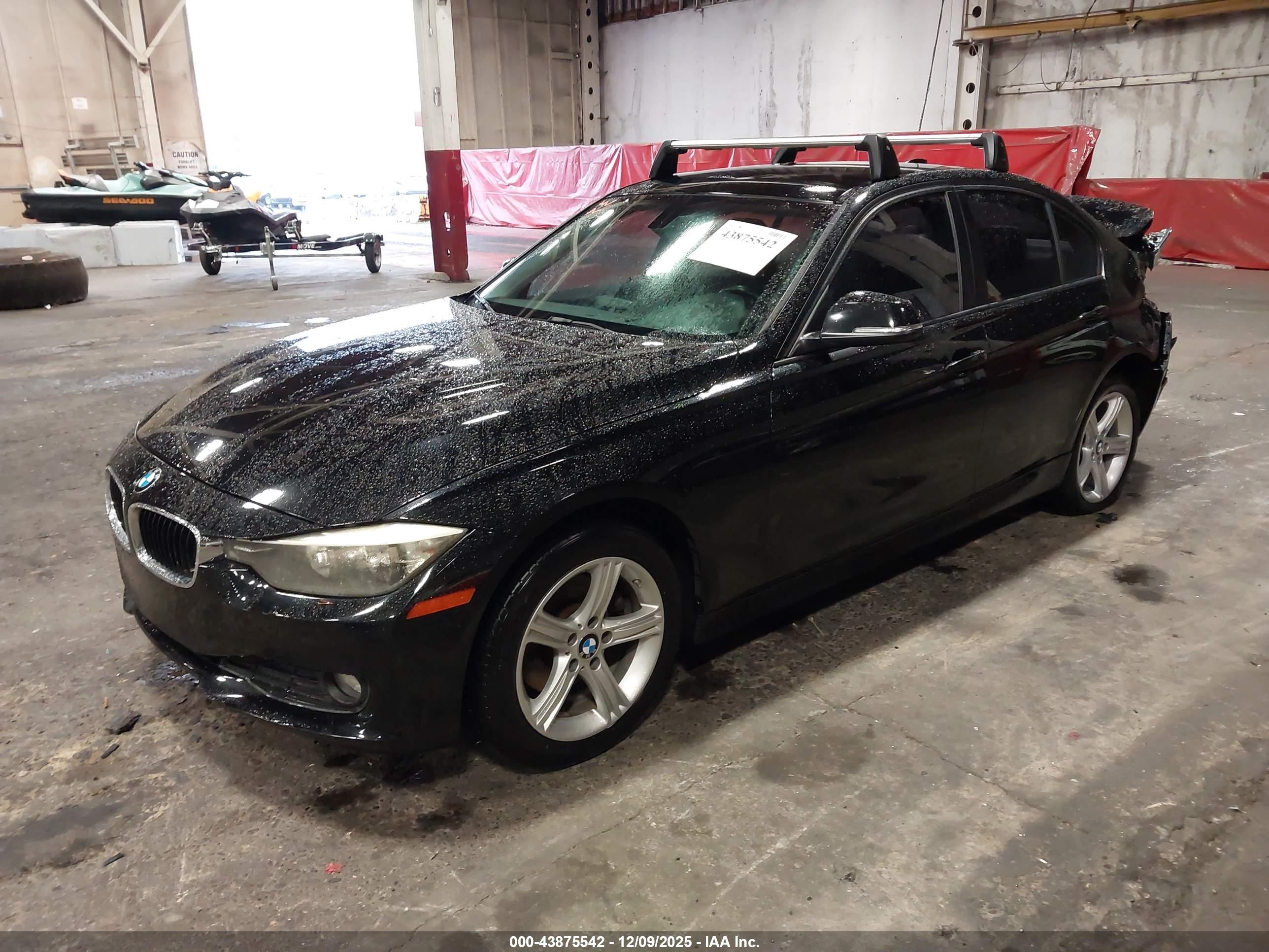 BMW 320I image 2