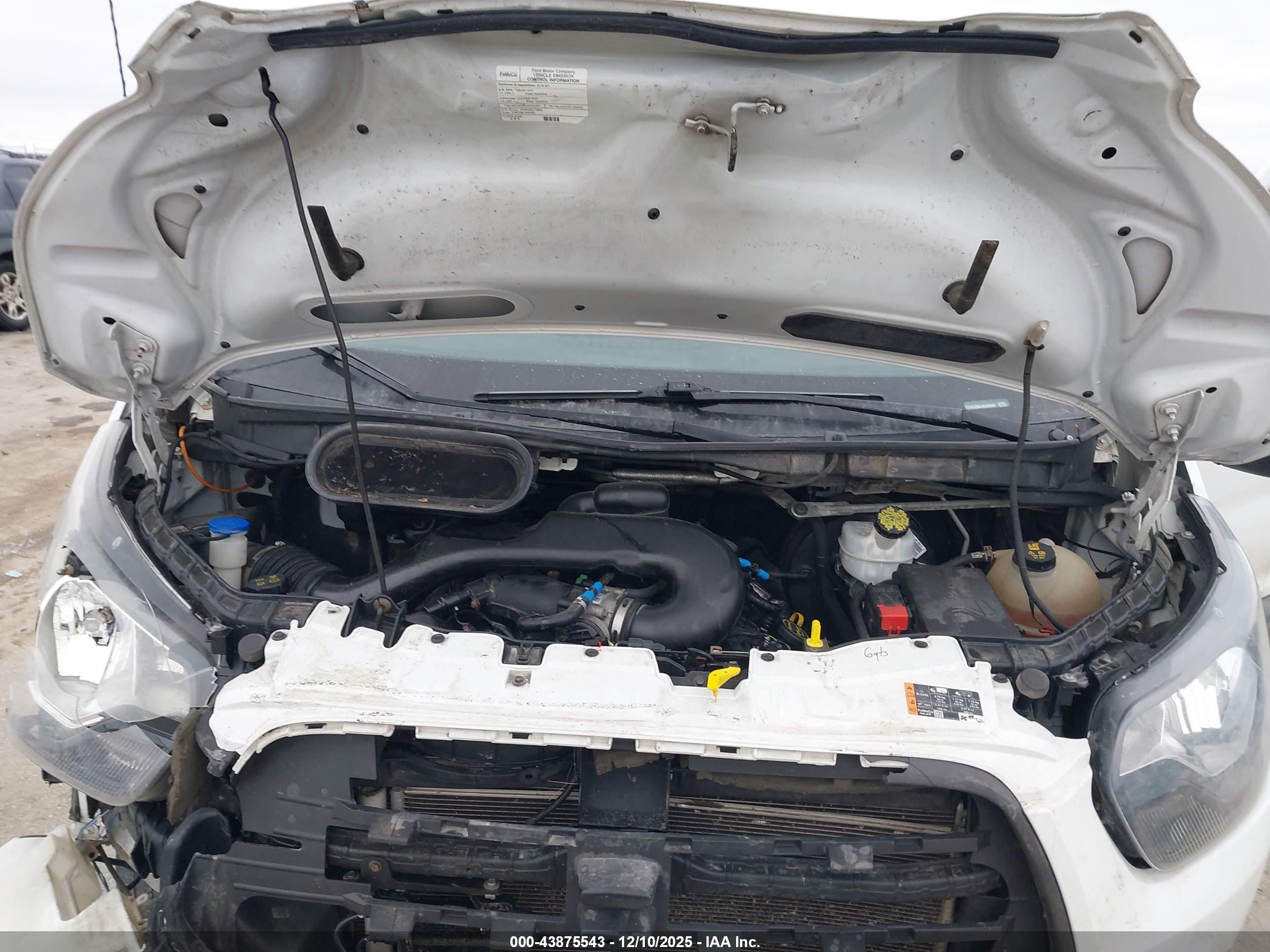 FORD TRANSIT image 10