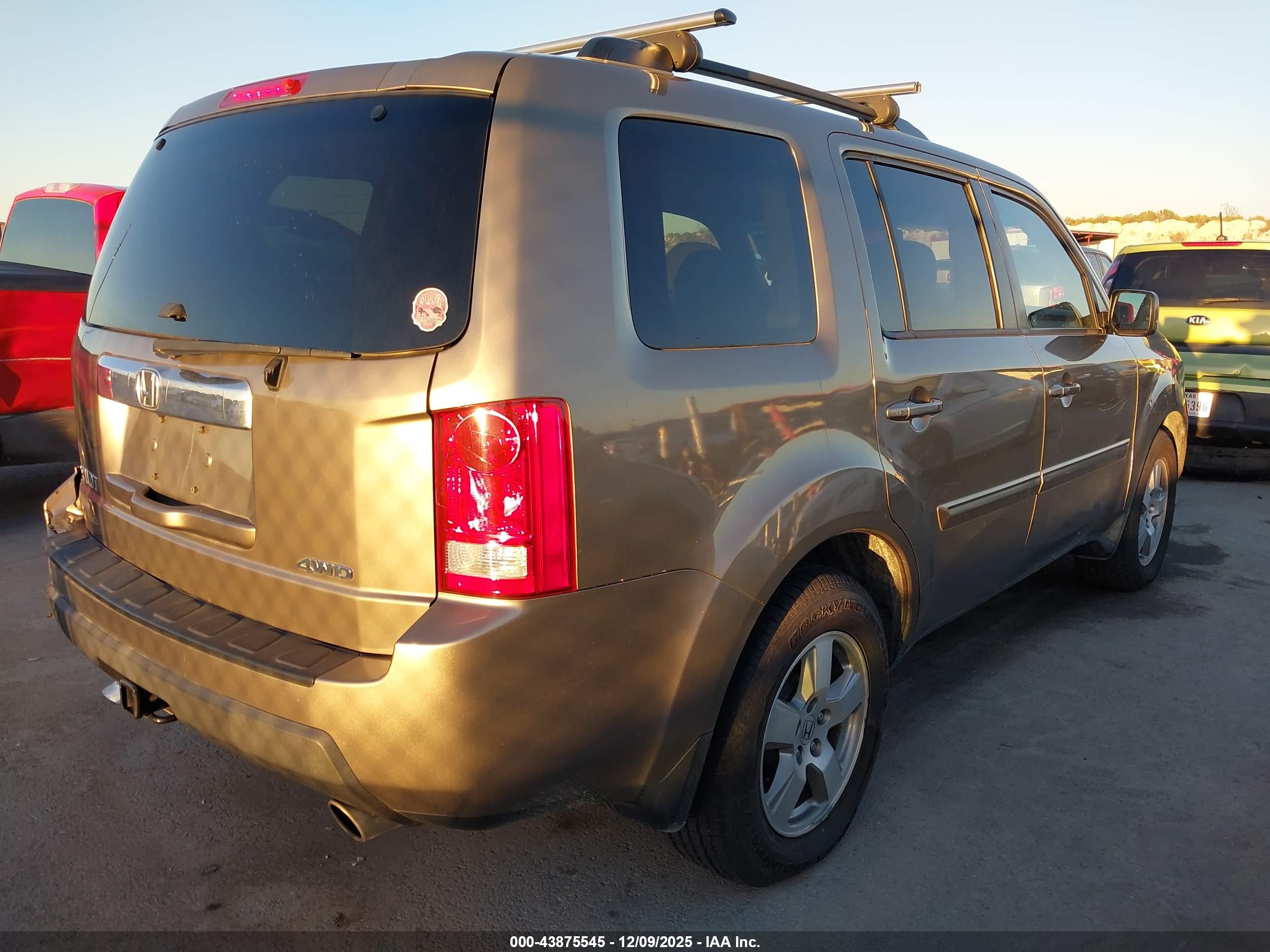 HONDA PILOT image 4