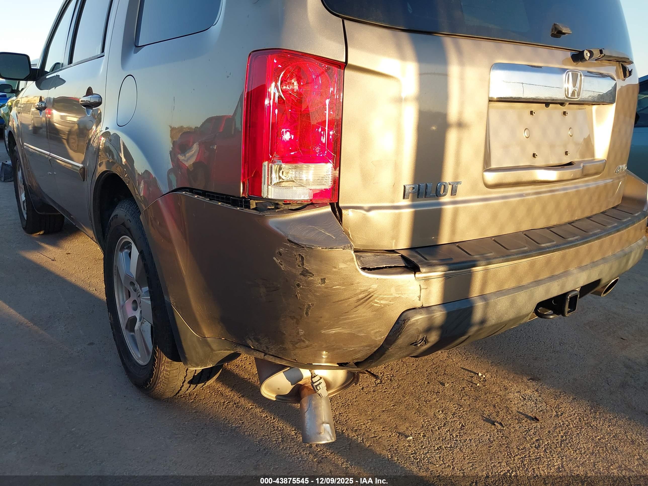 HONDA PILOT image 6