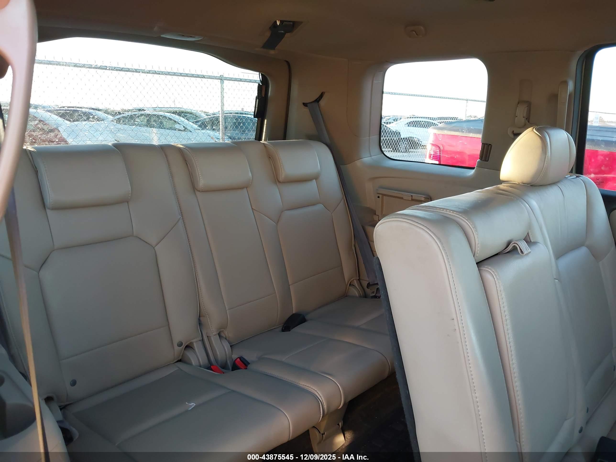 HONDA PILOT image 8