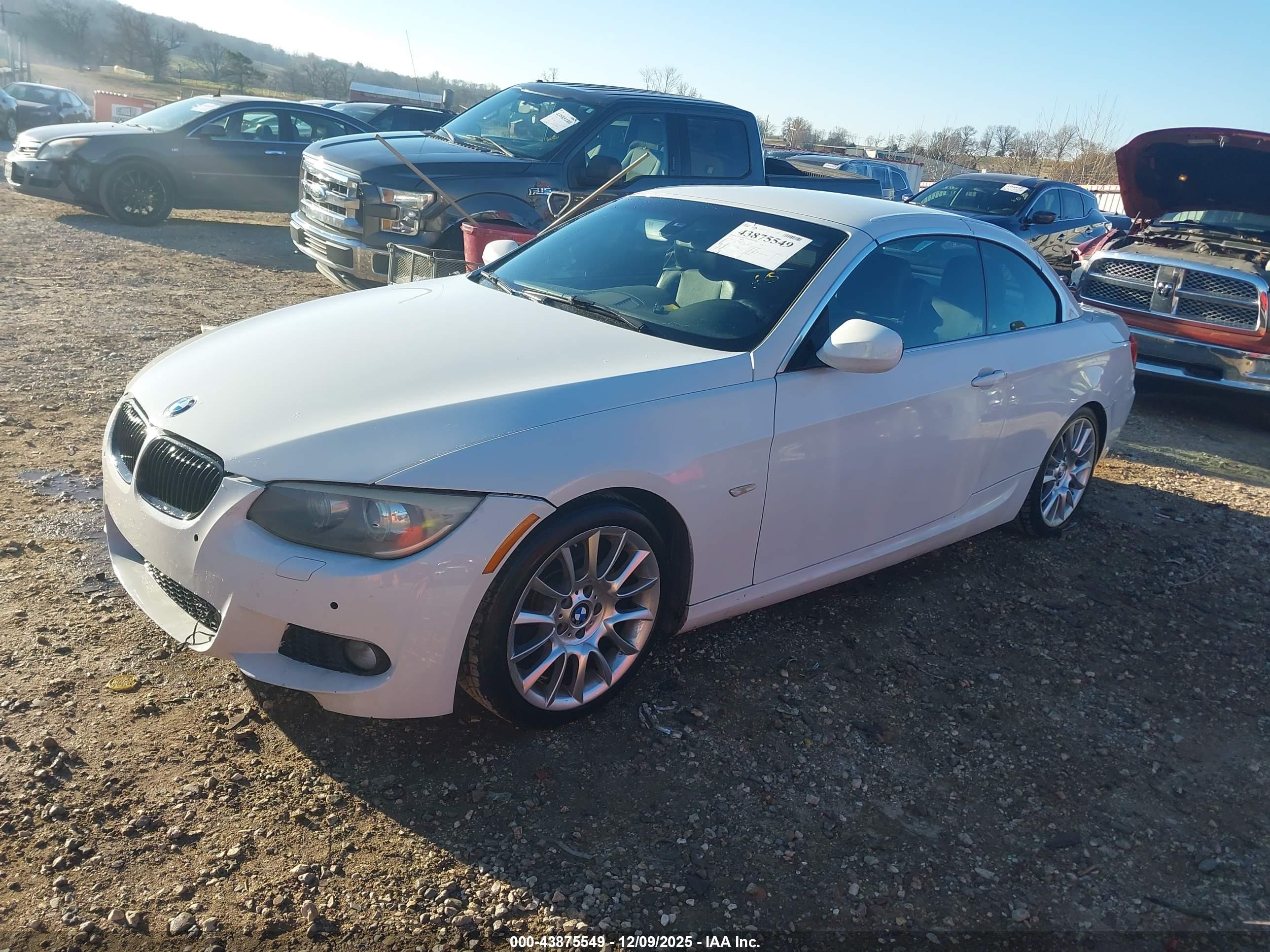BMW 328I image 2