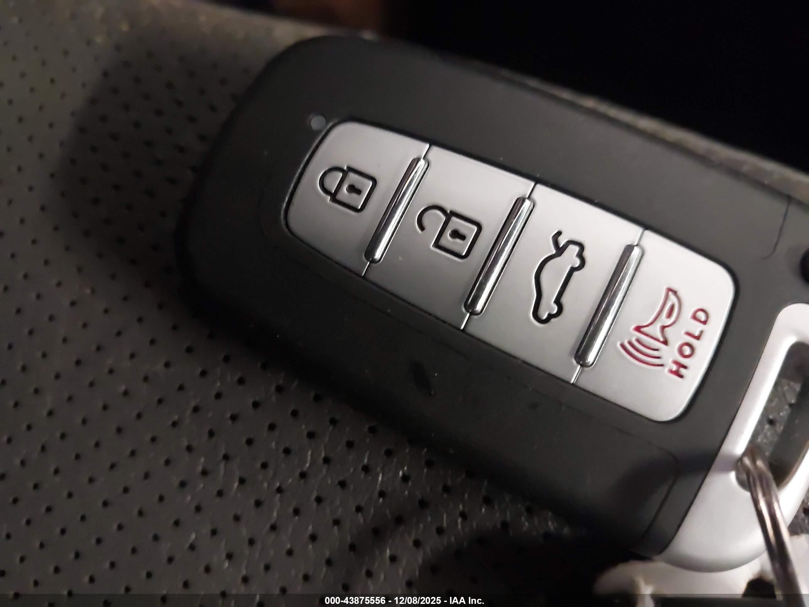 HYUNDAI SONATA image 11