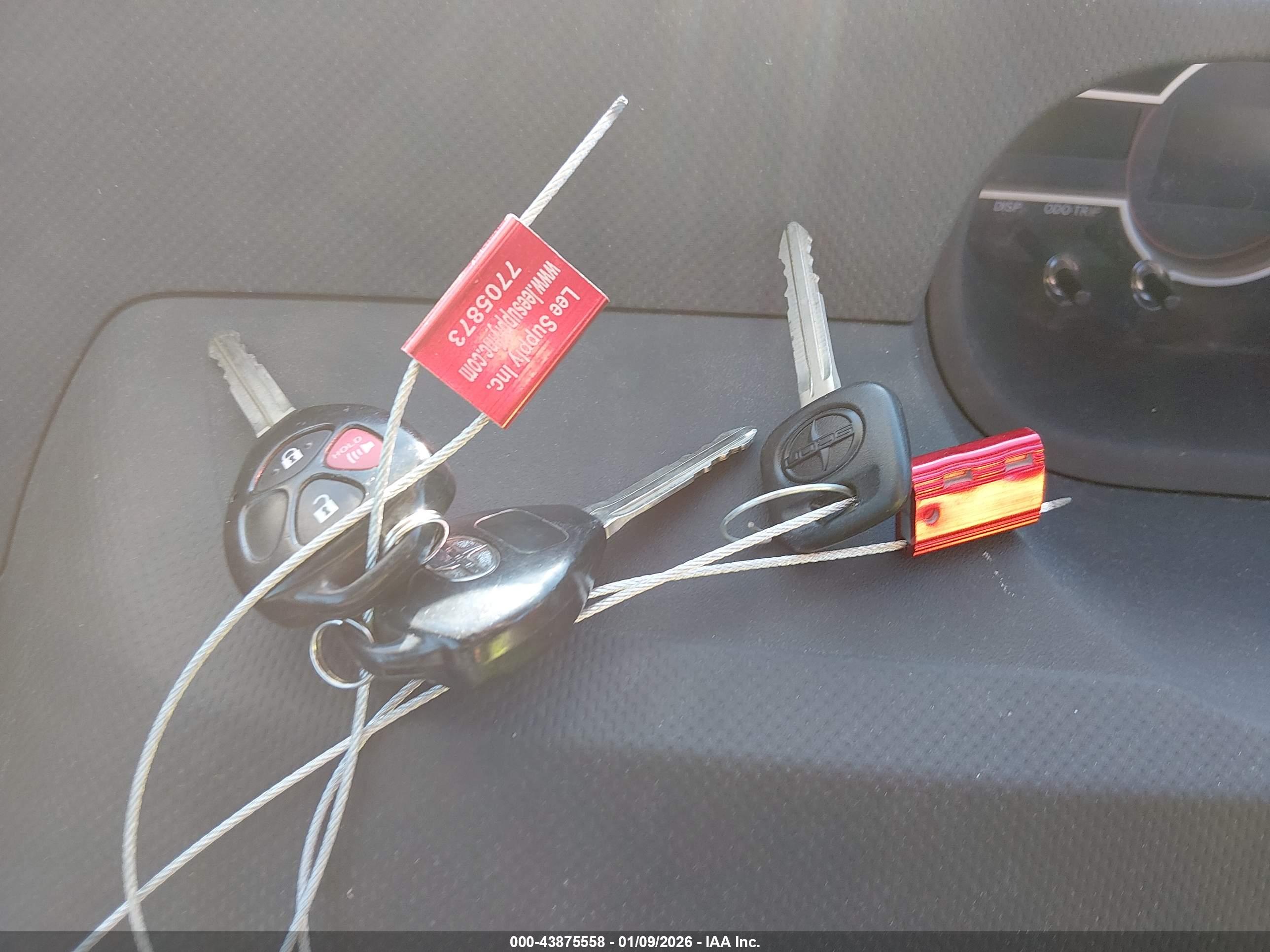 SCION XB image 11