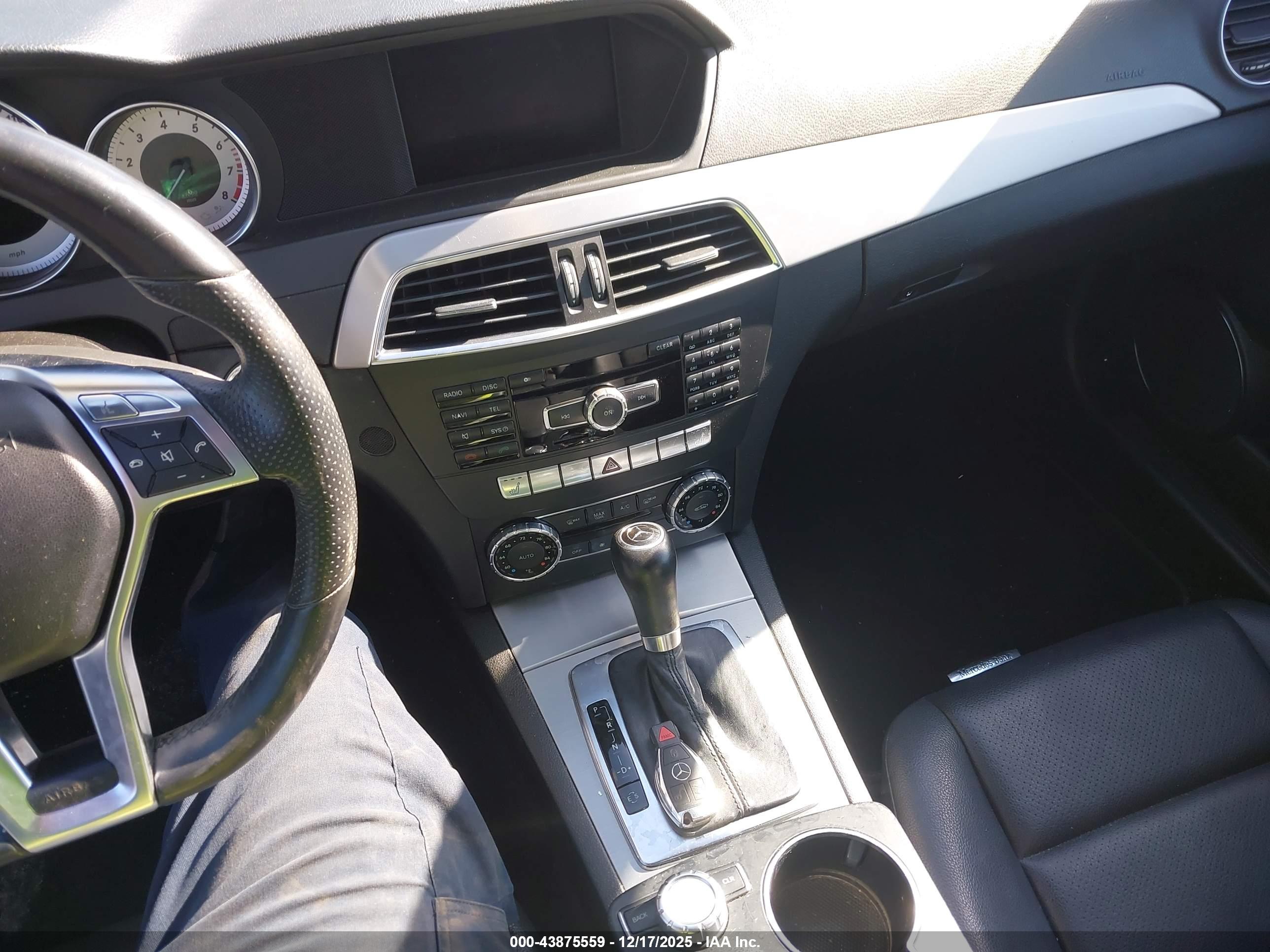 MERCEDES-BENZ C image 11