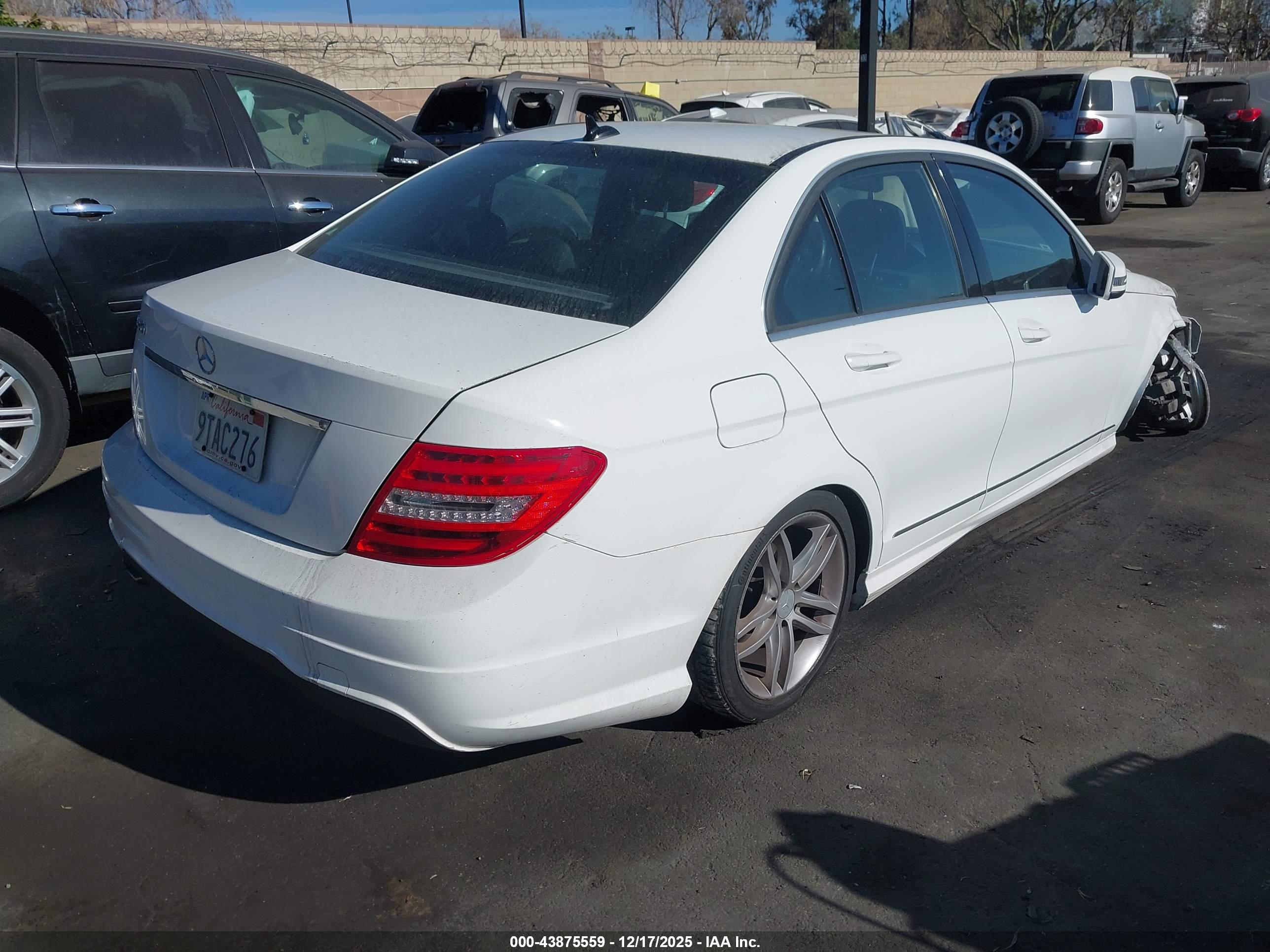 MERCEDES-BENZ C image 4