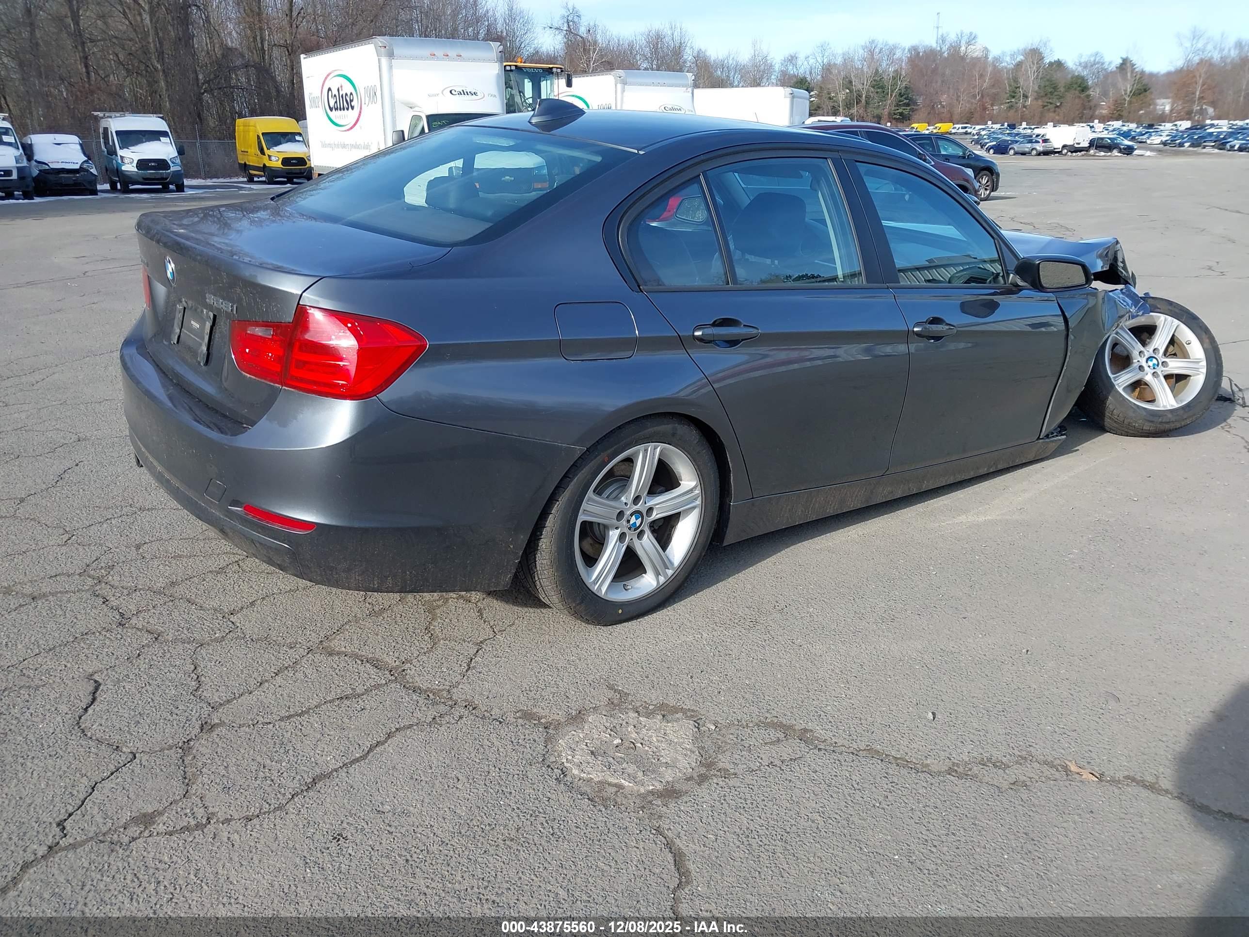 BMW 328I image 4