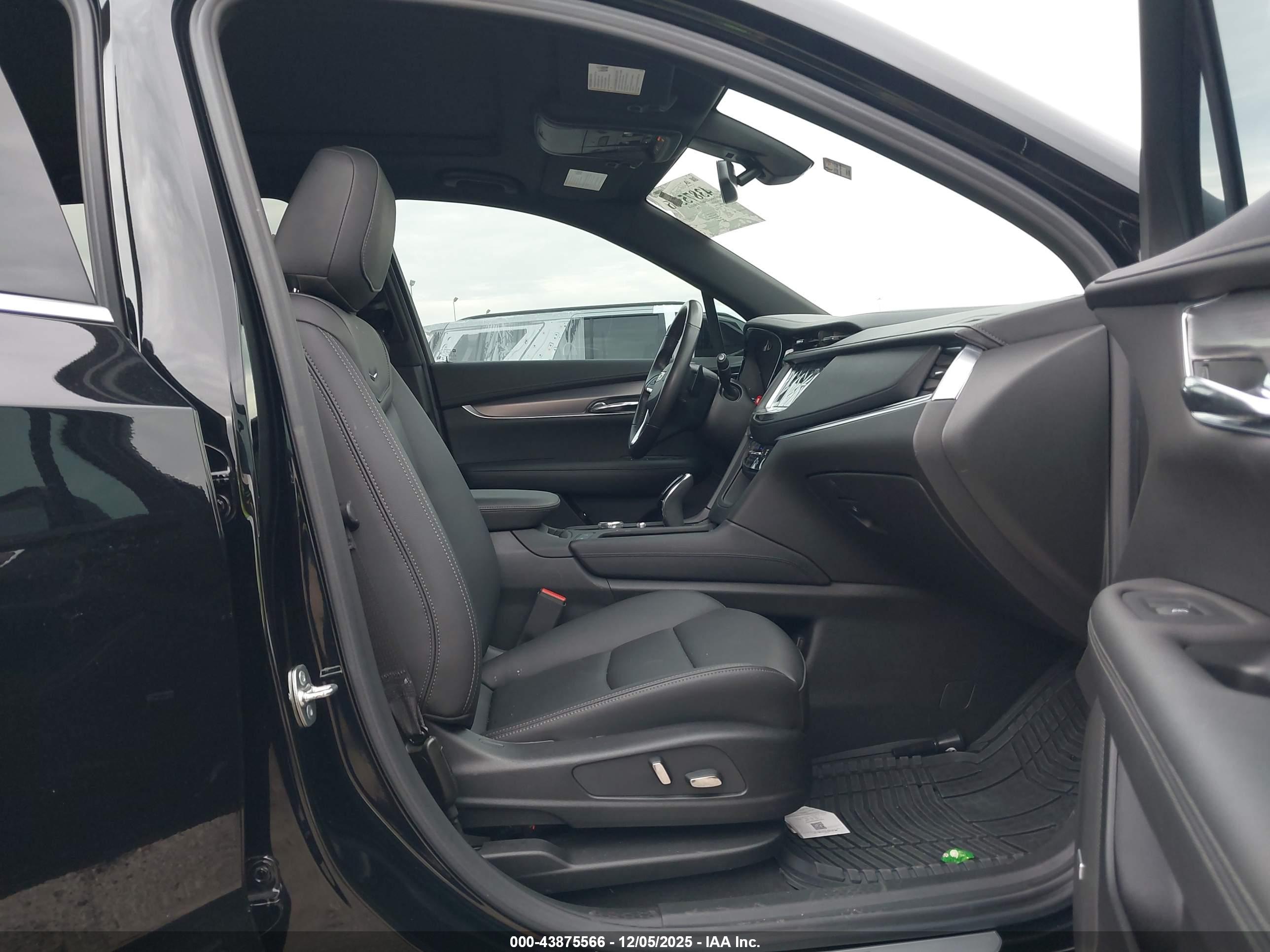 CADILLAC XT6 image 5