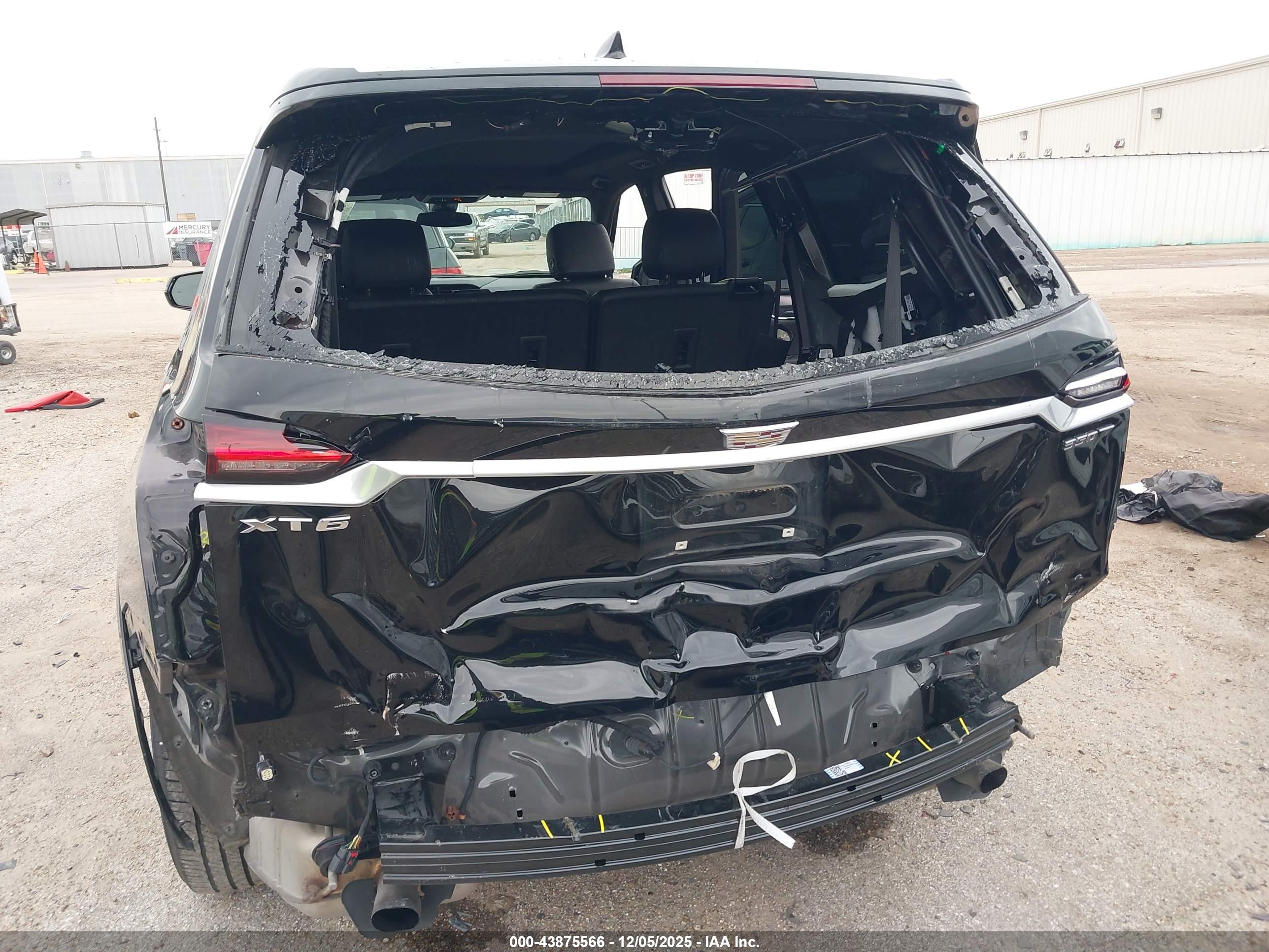 CADILLAC XT6 image 6
