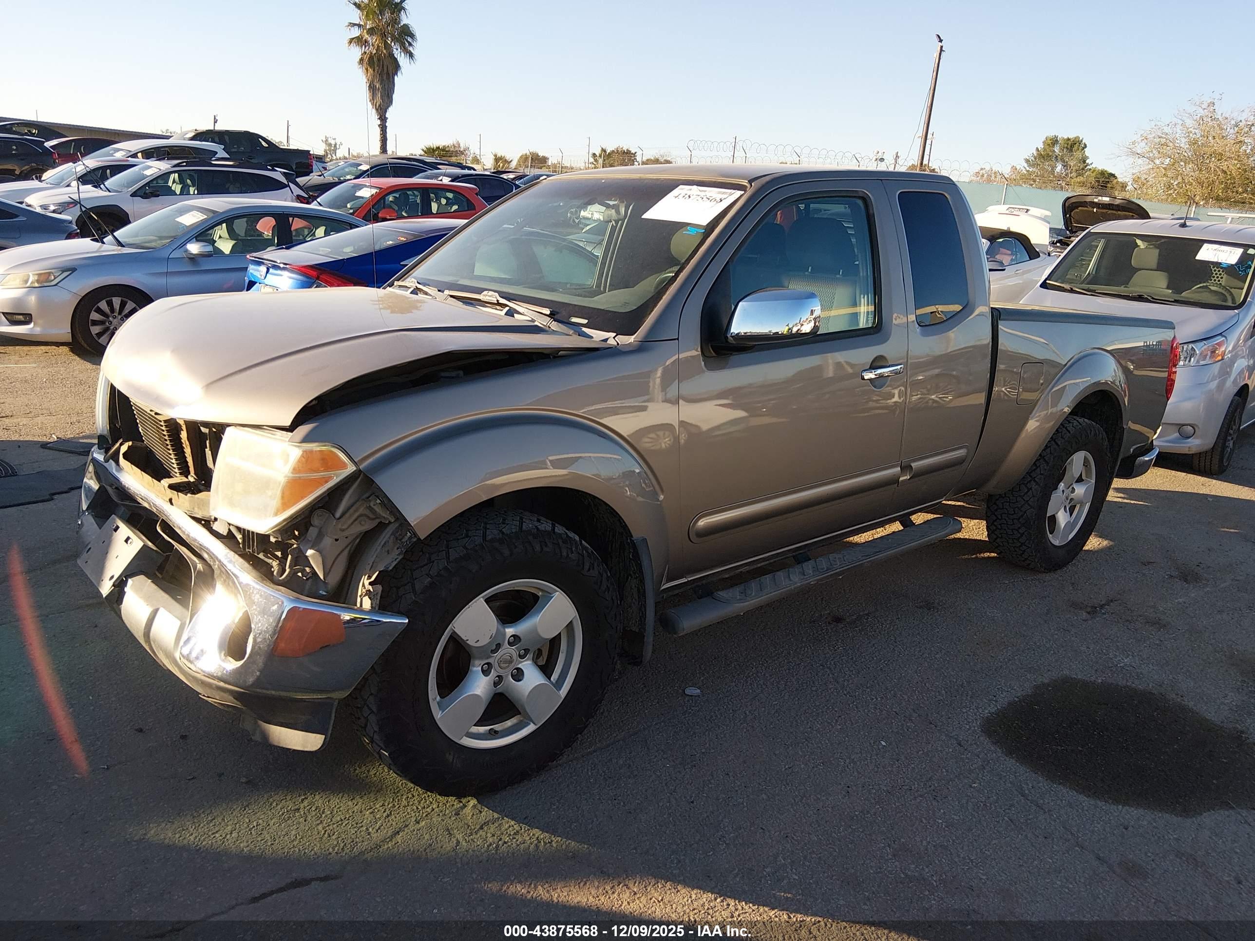NISSAN FRONTIER image 2