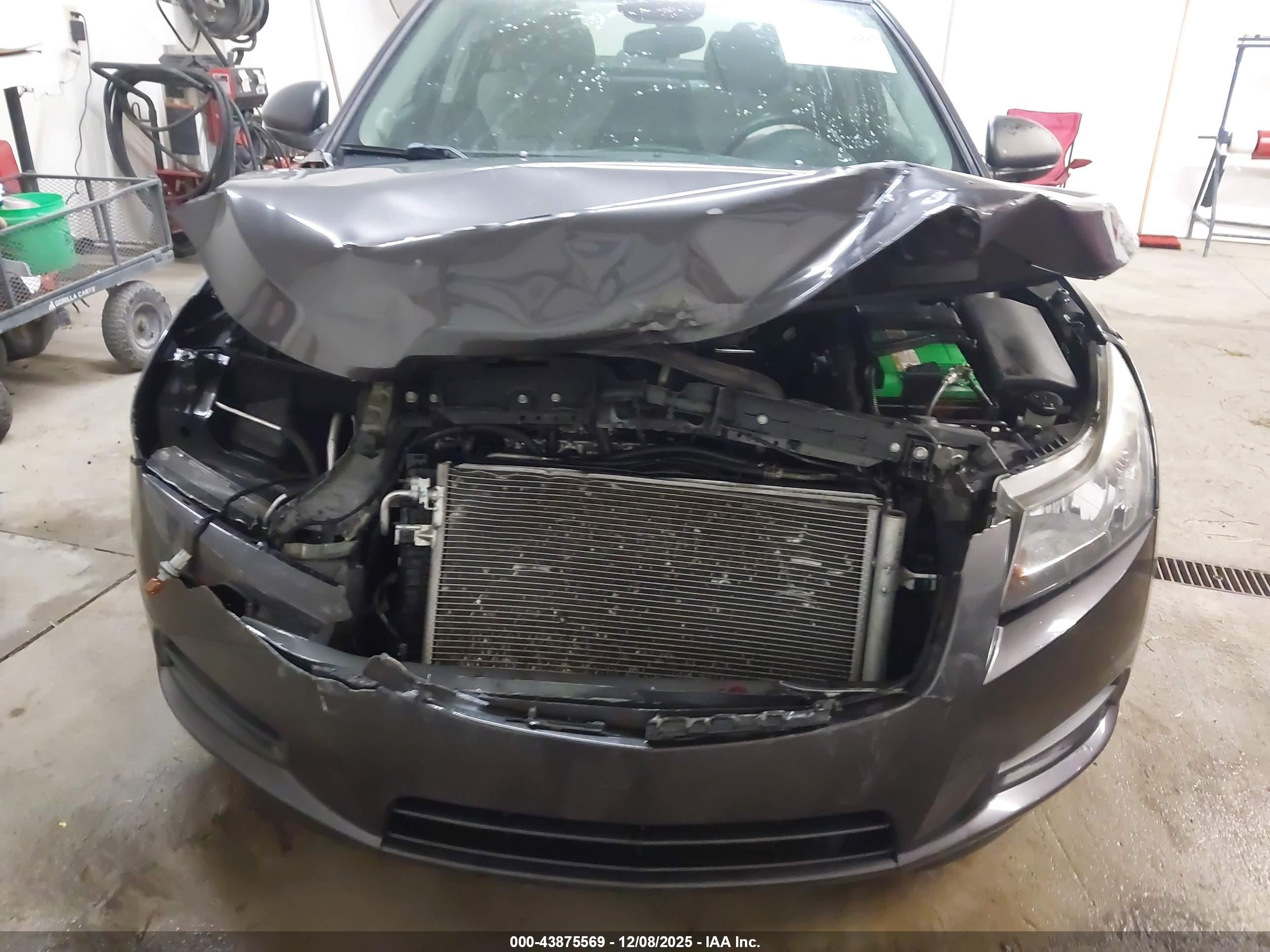 CHEVROLET CRUZE image 6