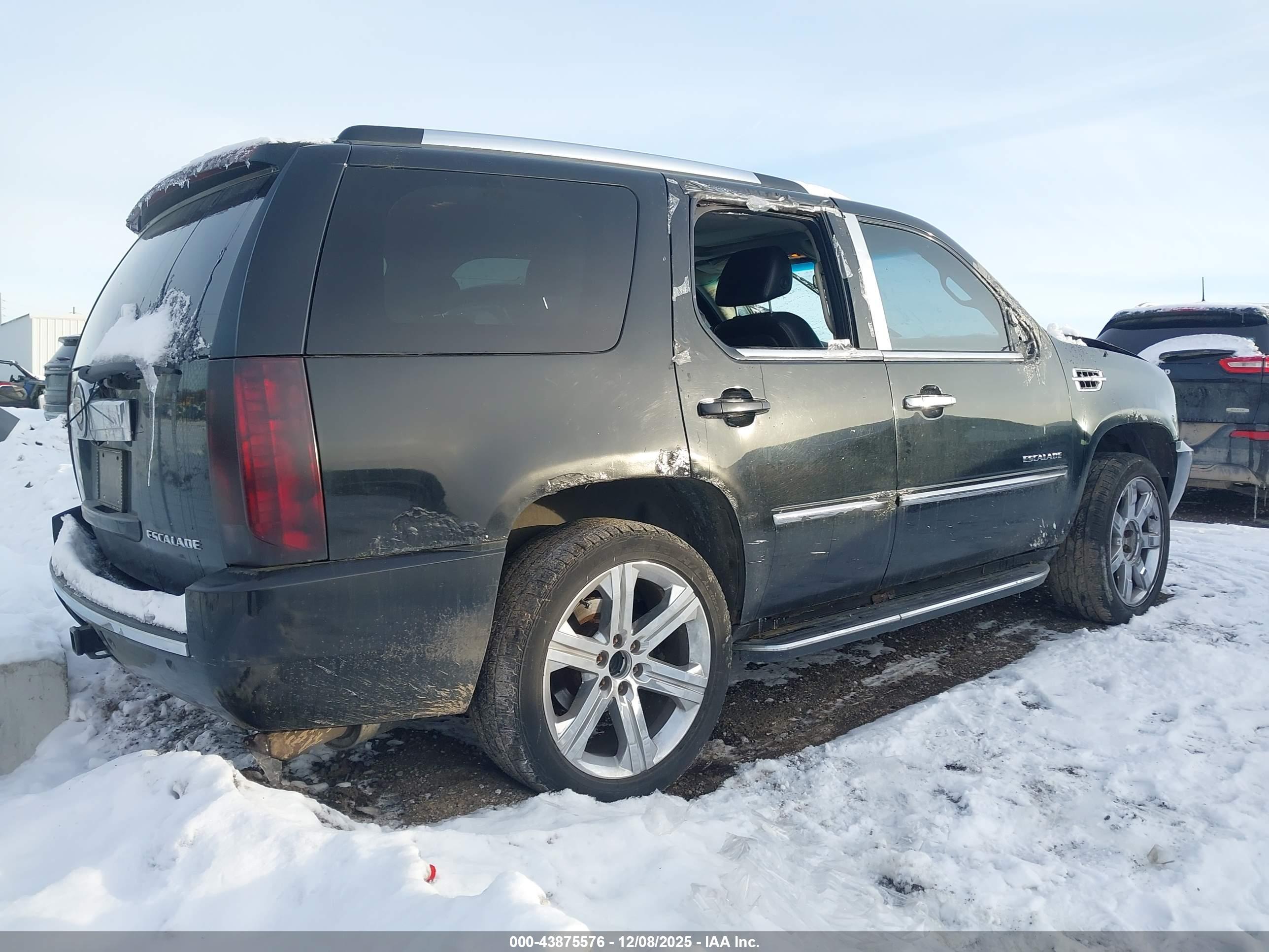 CADILLAC ESCALADE image 4