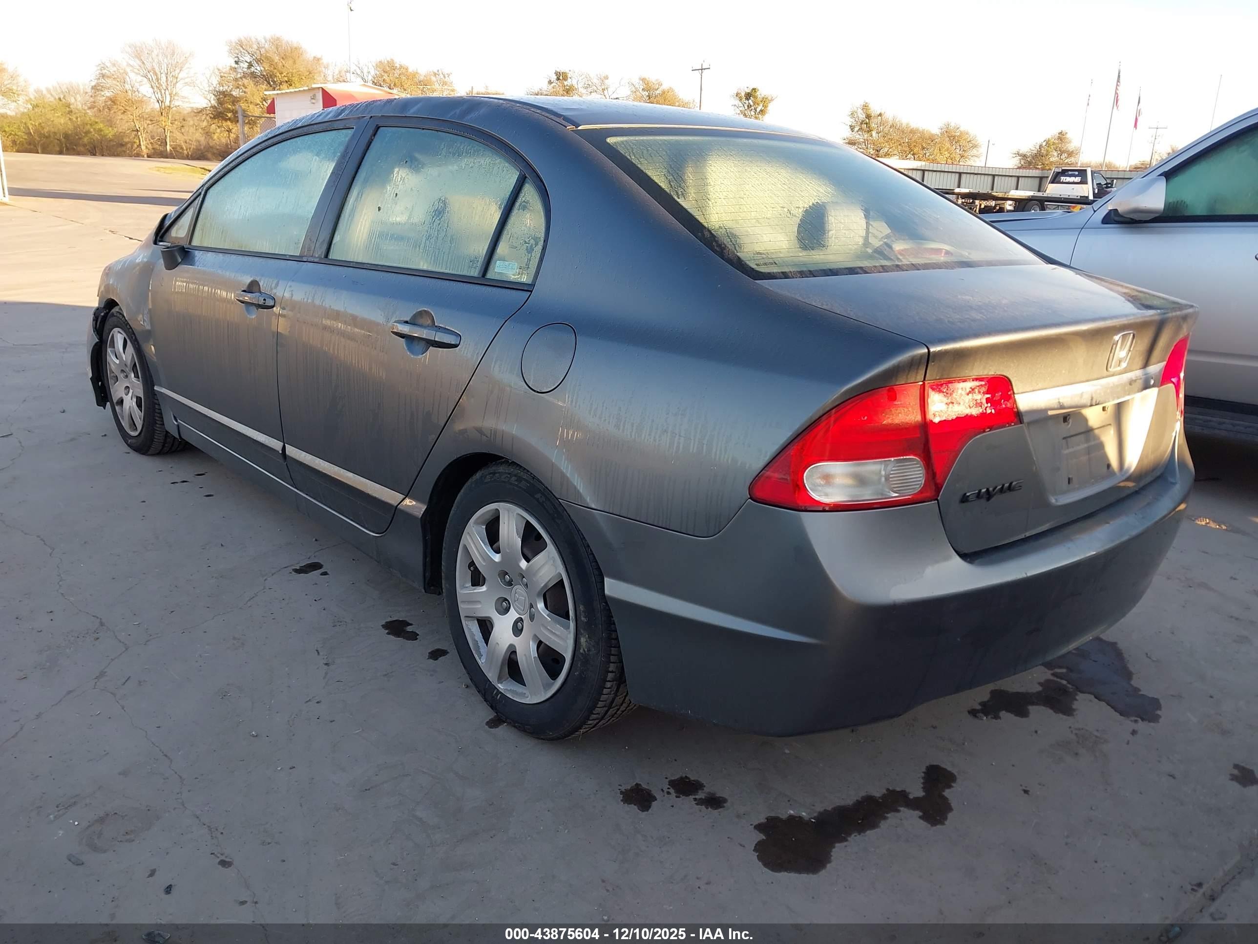 HONDA CIVIC image 3
