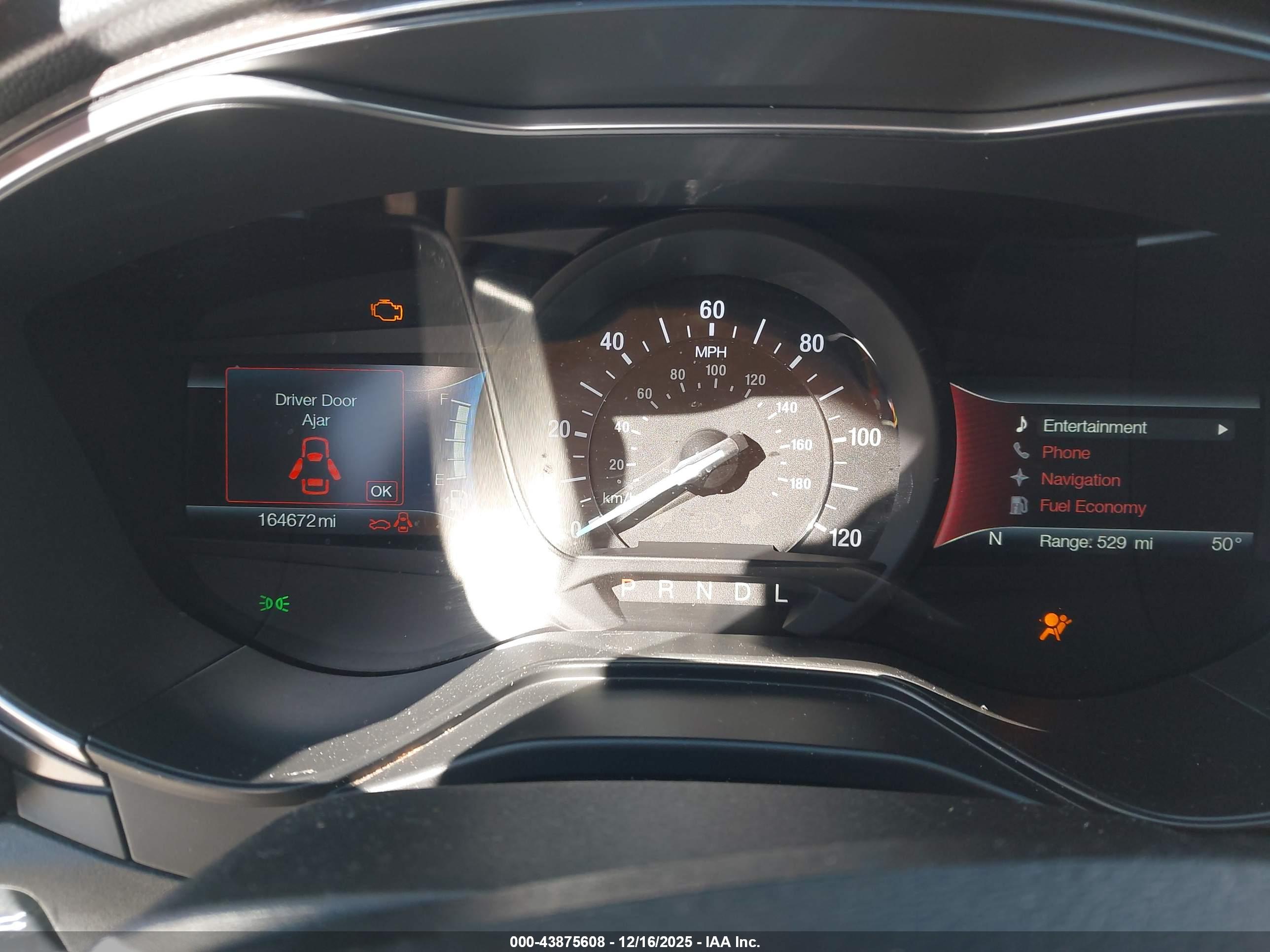 FORD FUSION image 7