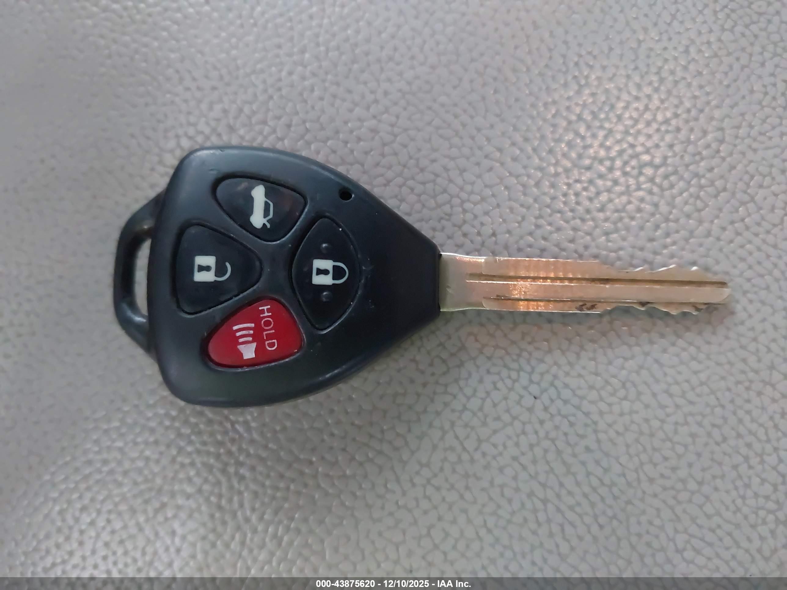 TOYOTA CAMRY image 11