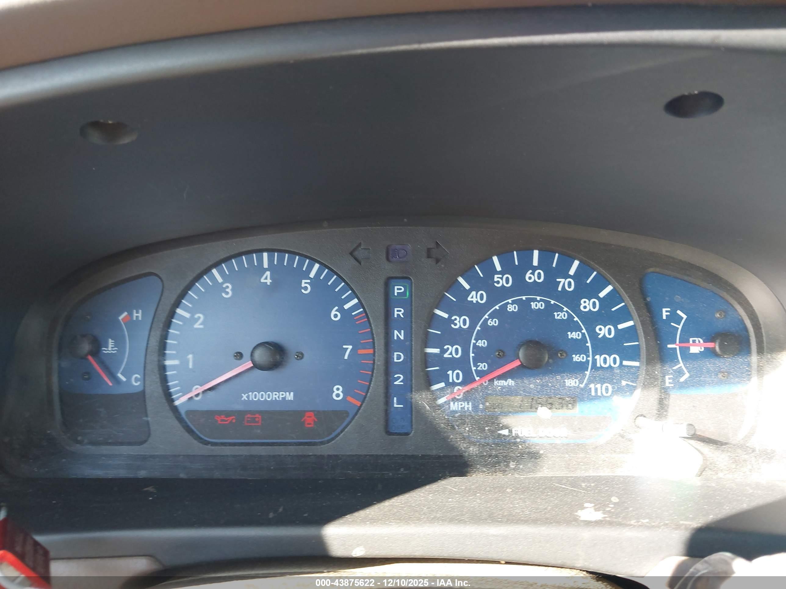 TOYOTA SIENNA image 7