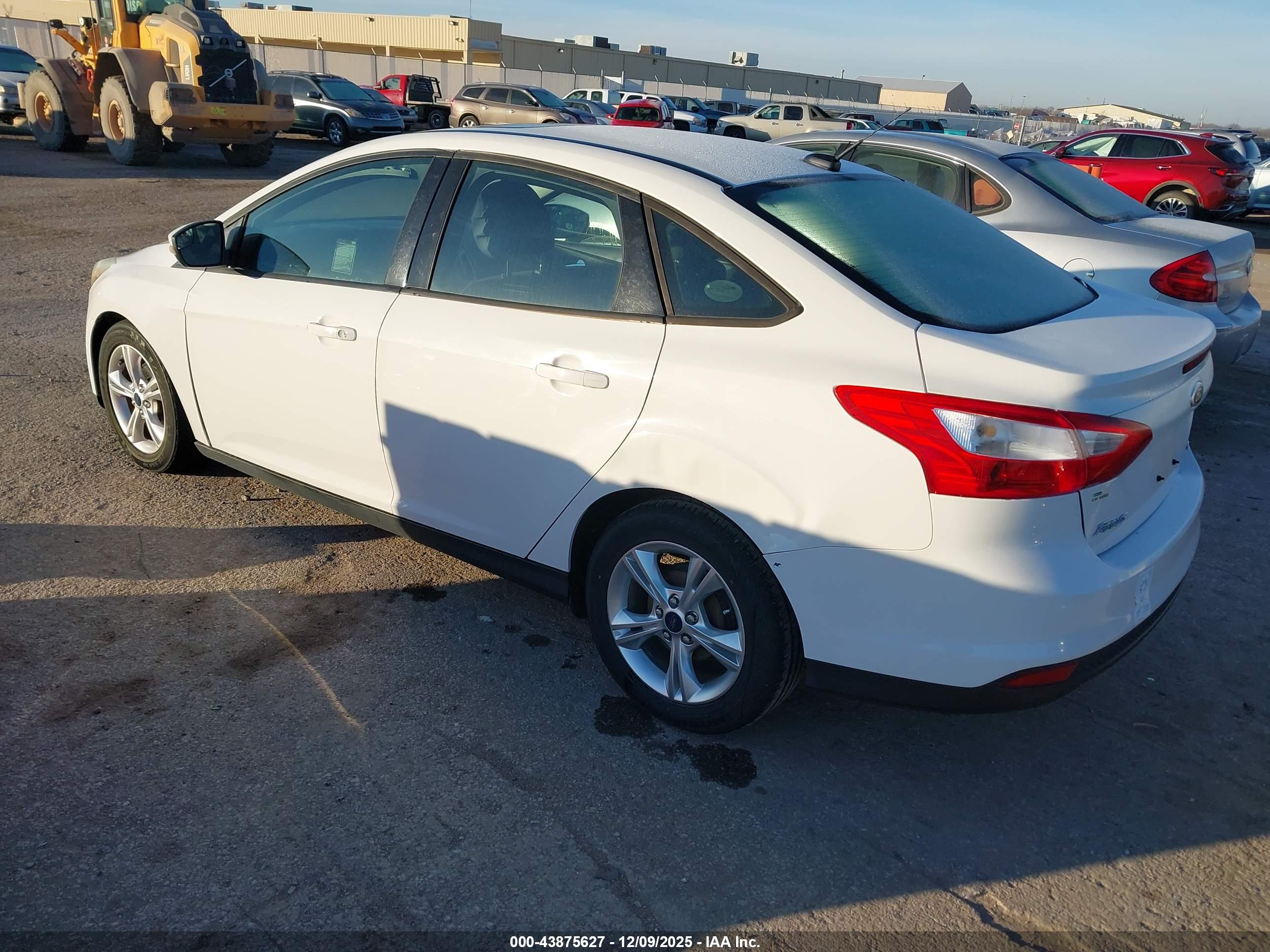 FORD FOCUS image 3