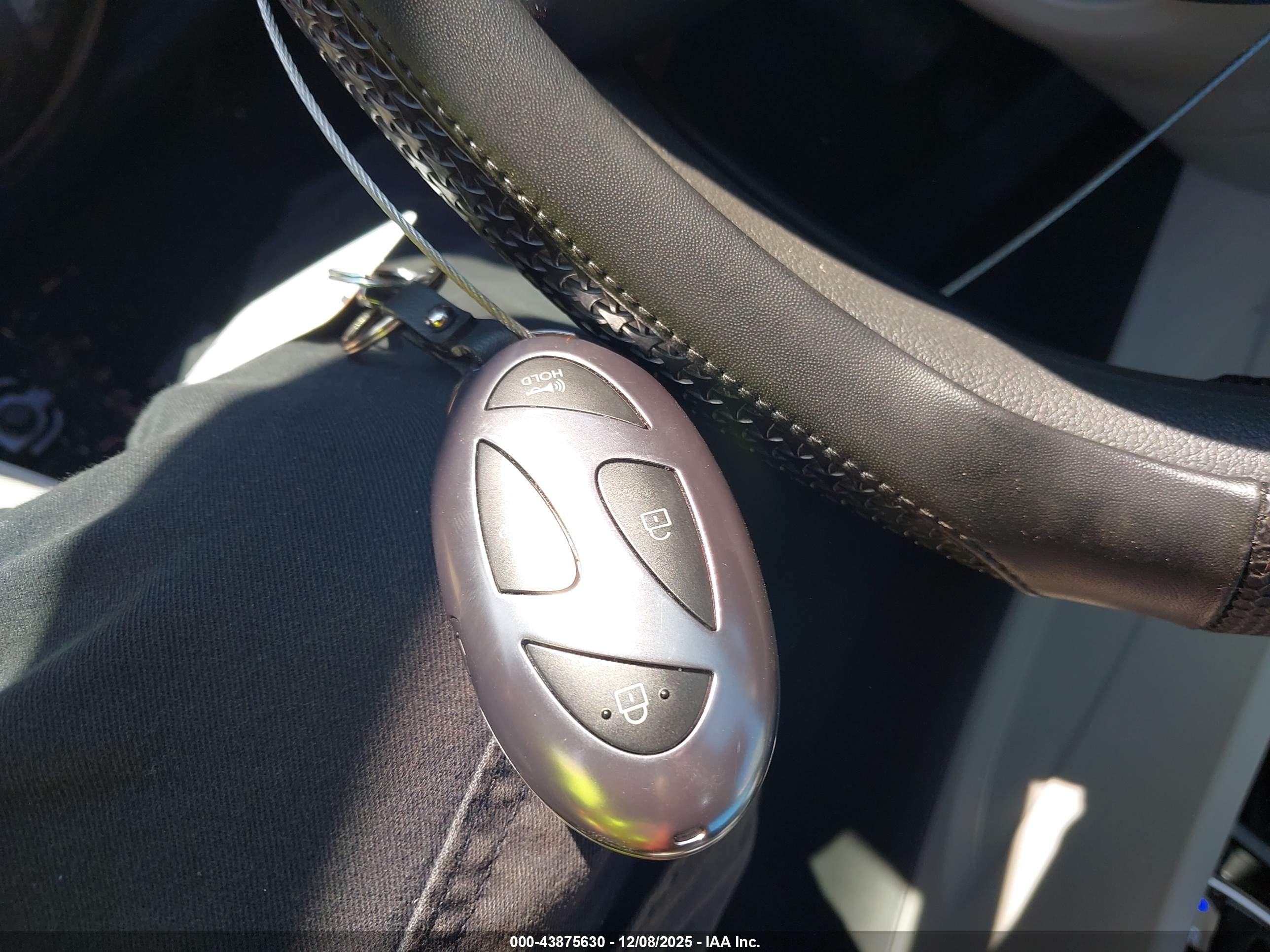 HYUNDAI TUCSON image 11