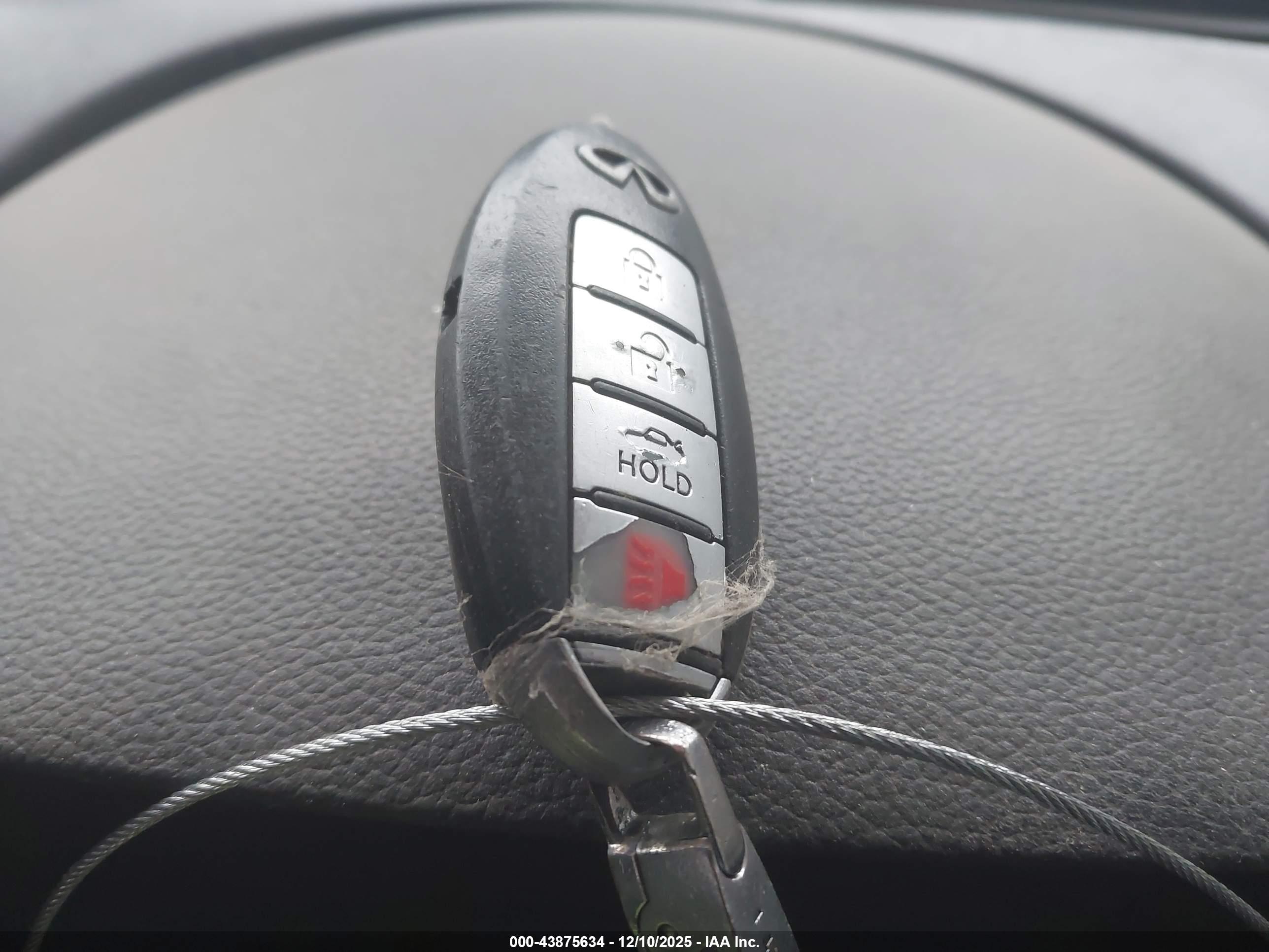 INFINITI G37 image 11
