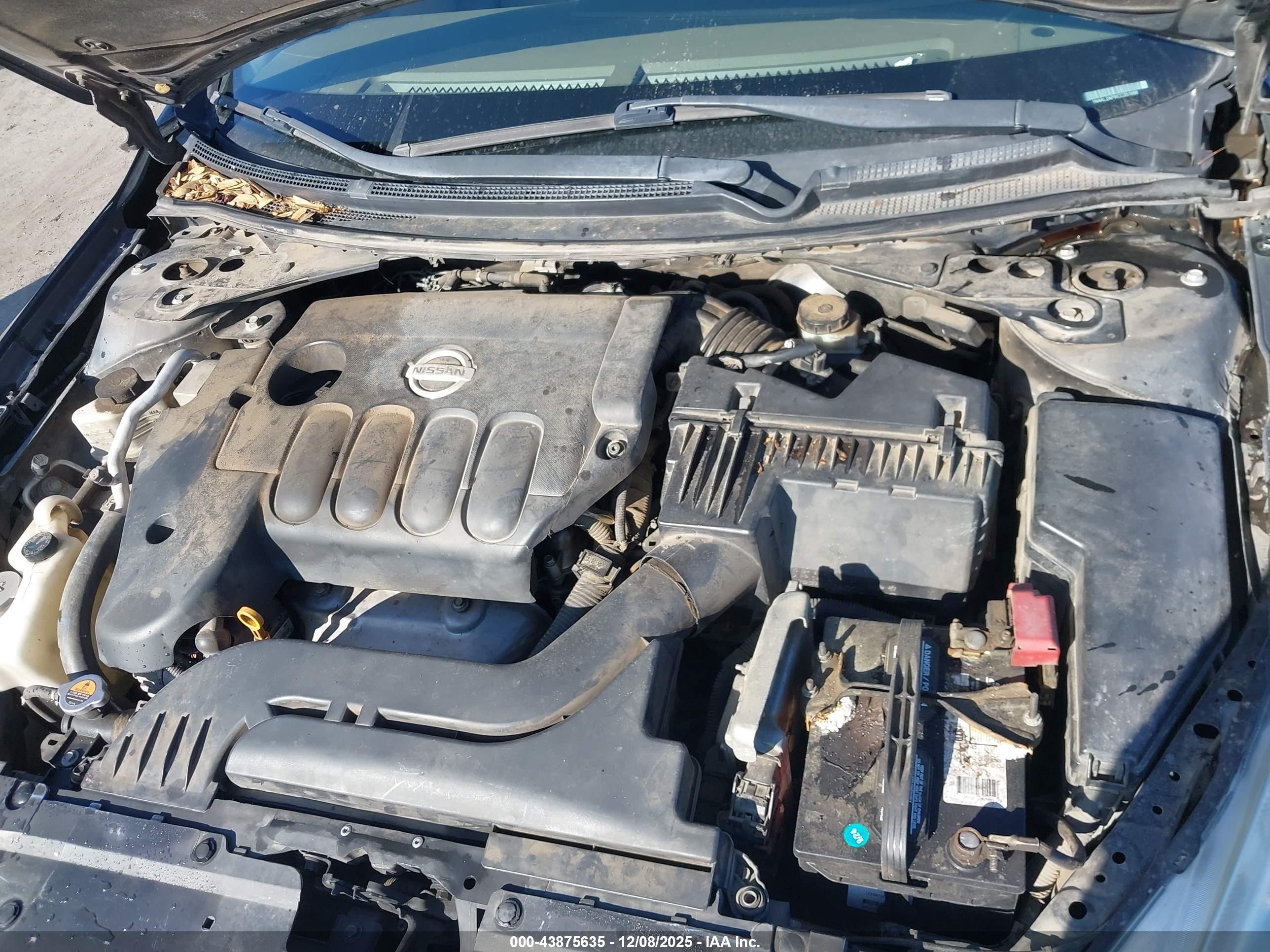 NISSAN ALTIMA image 10