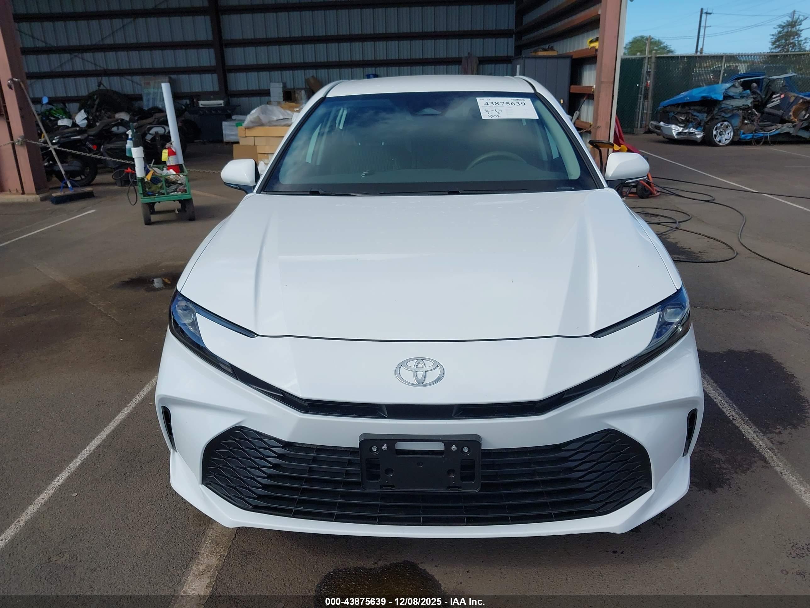 TOYOTA CAMRY image 6