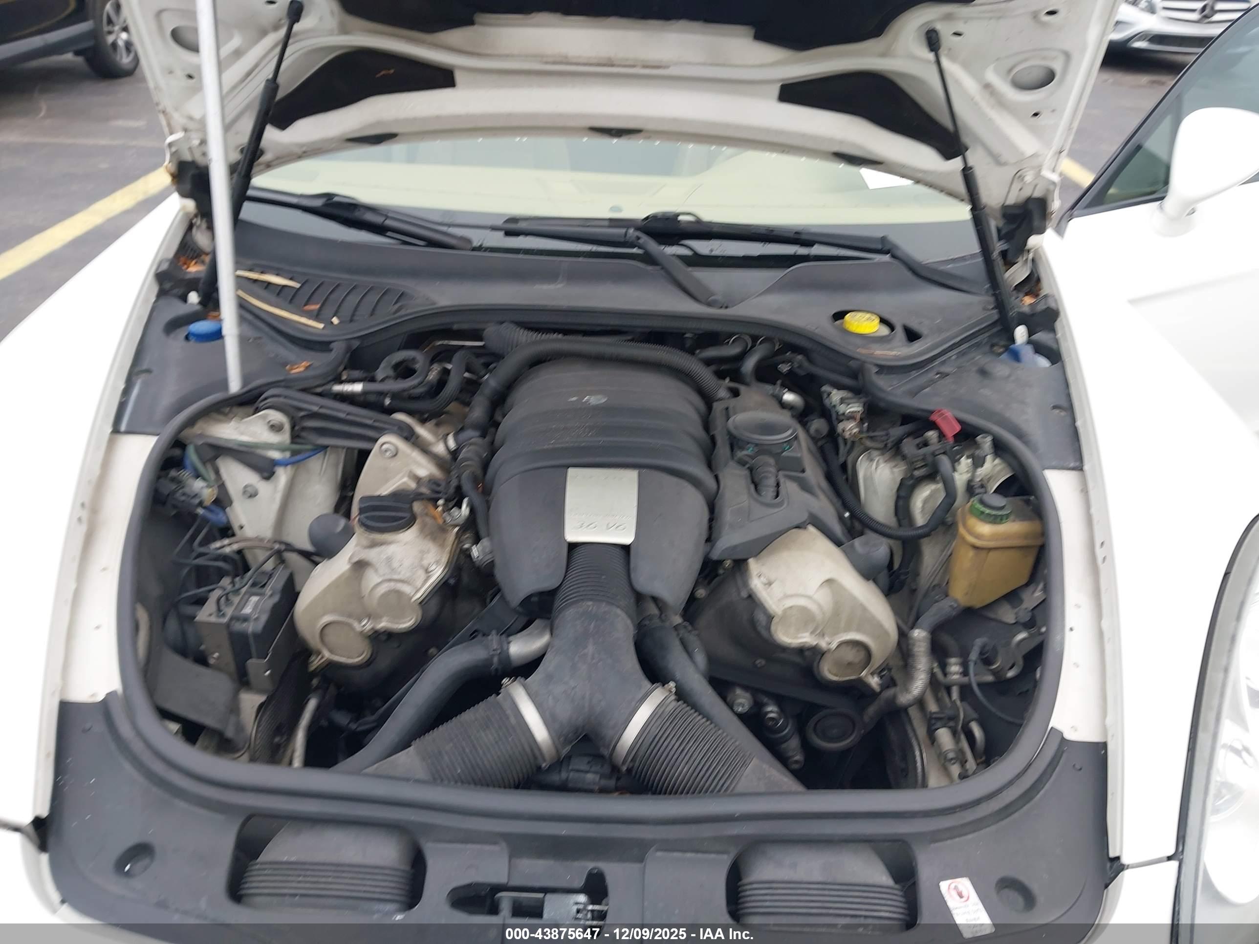 PORSCHE PANAMERA image 10