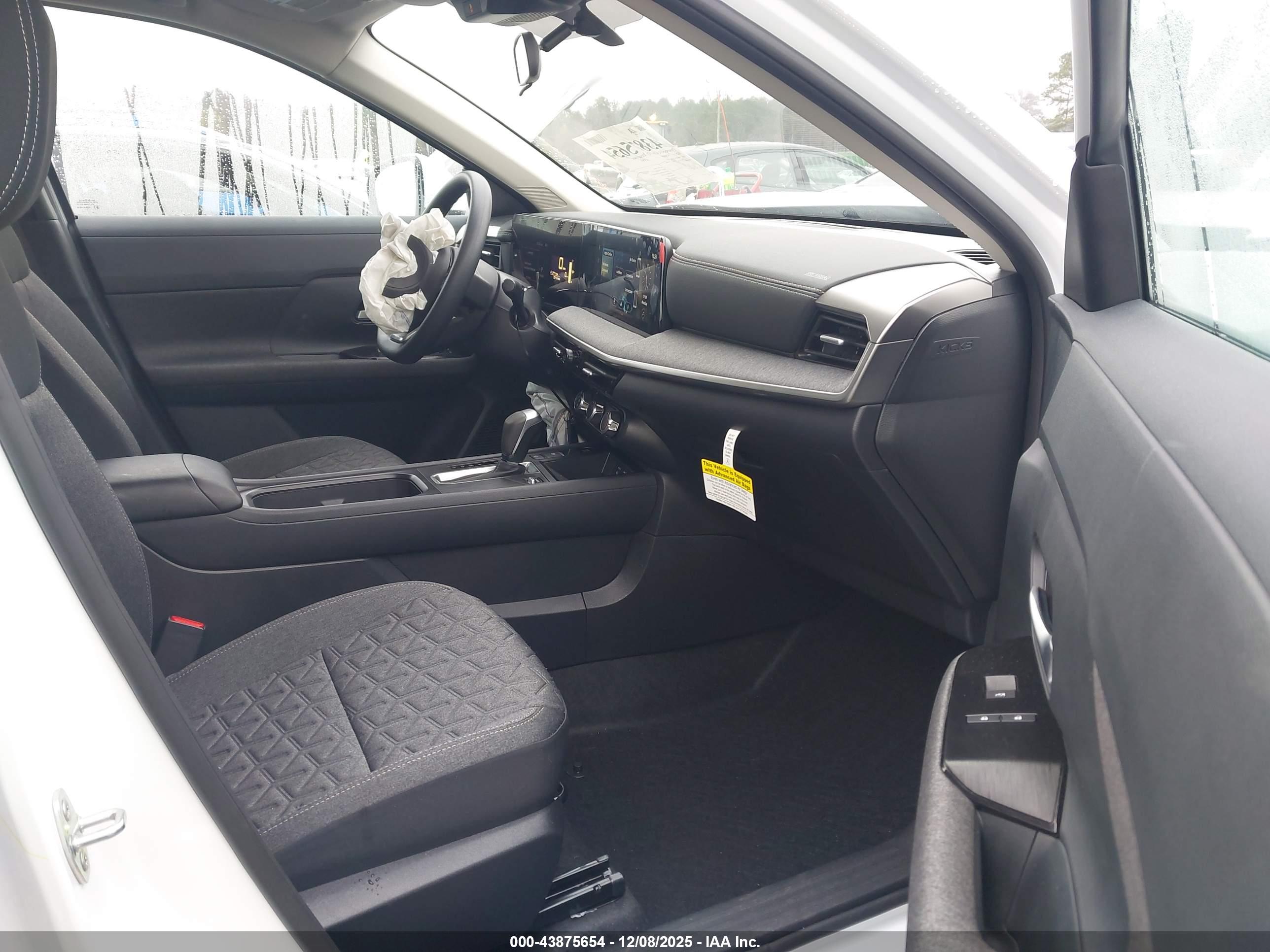 NISSAN KICKS image 5