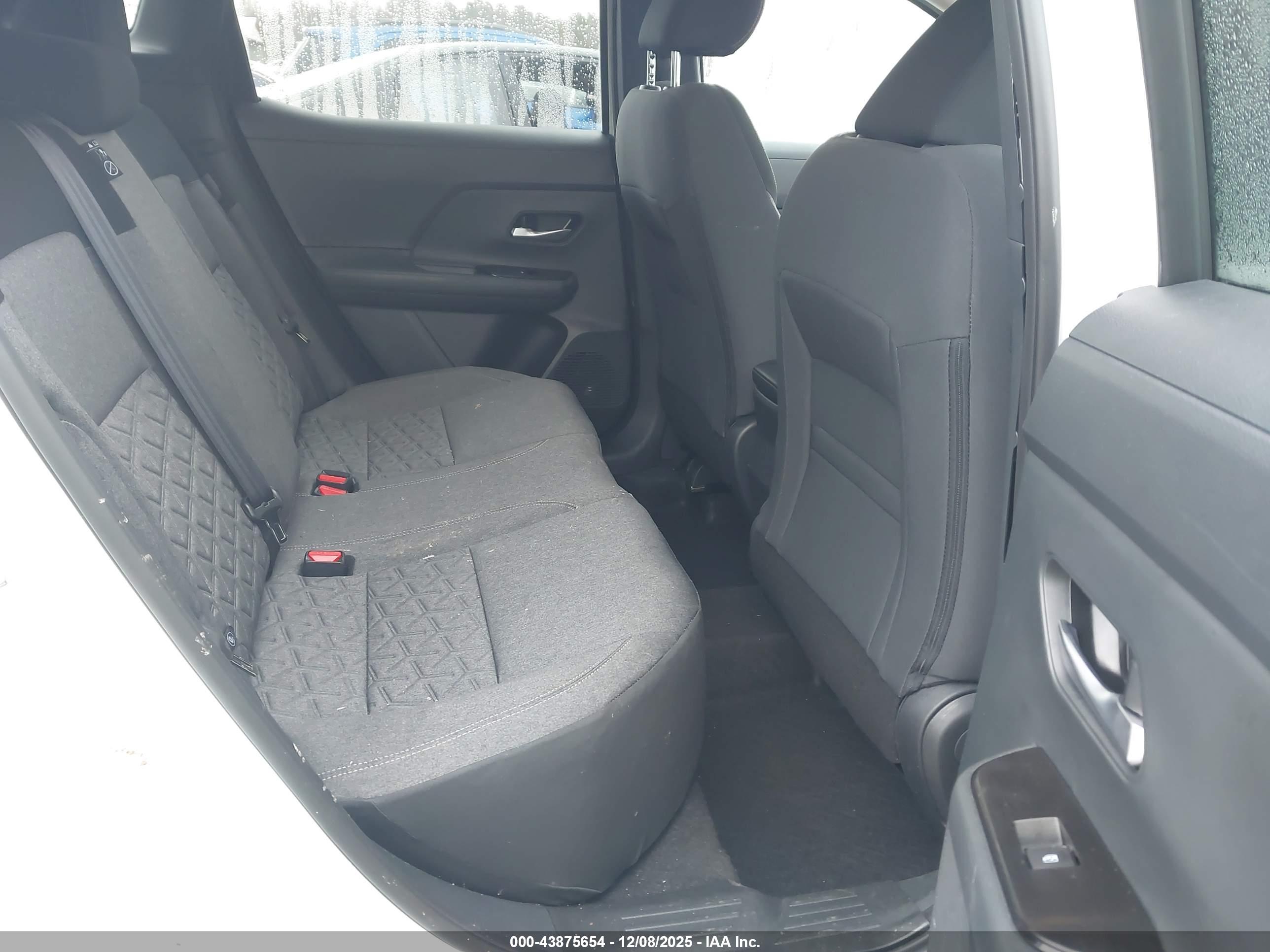 NISSAN KICKS image 8