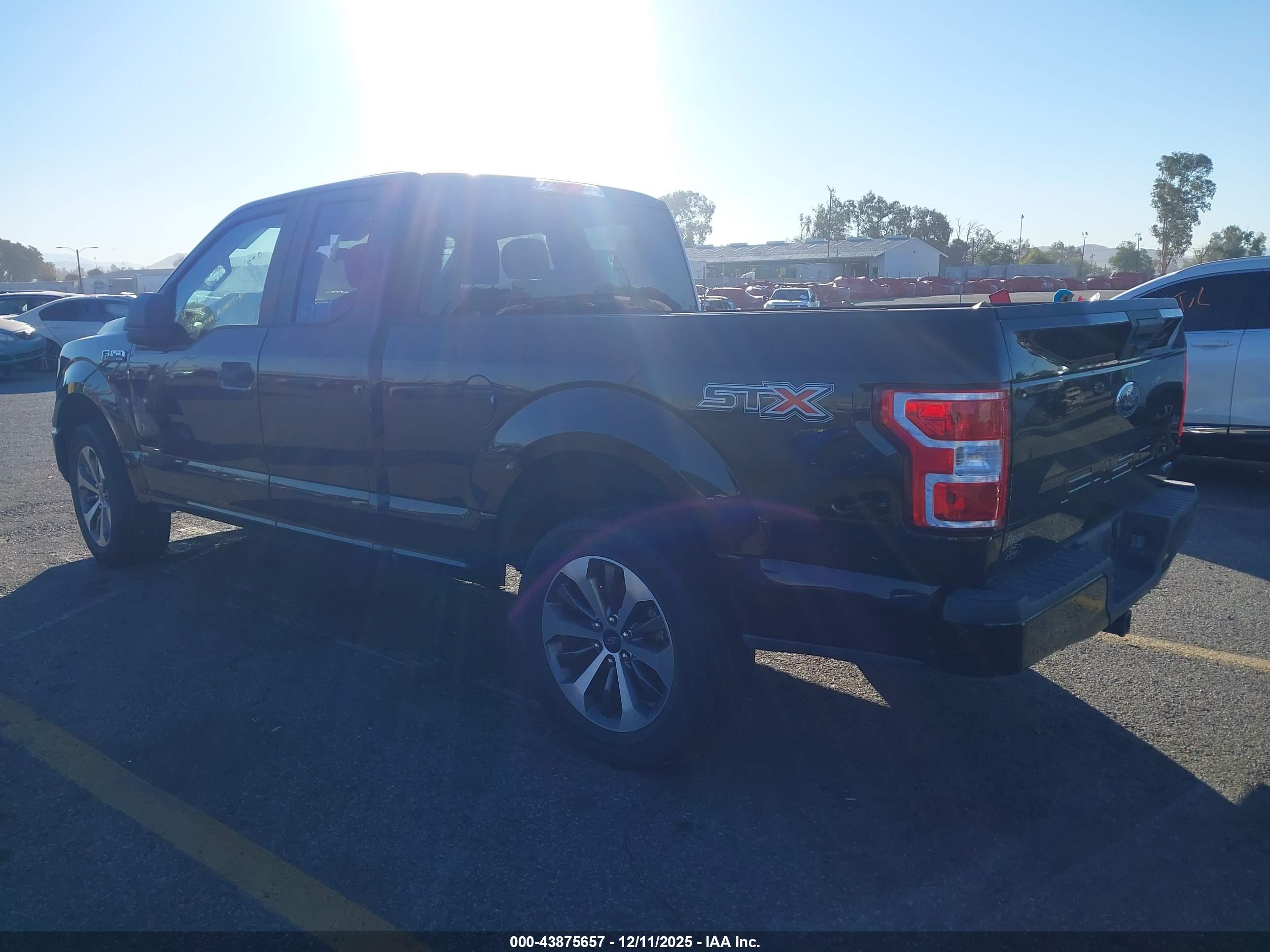 FORD F-150 image 3