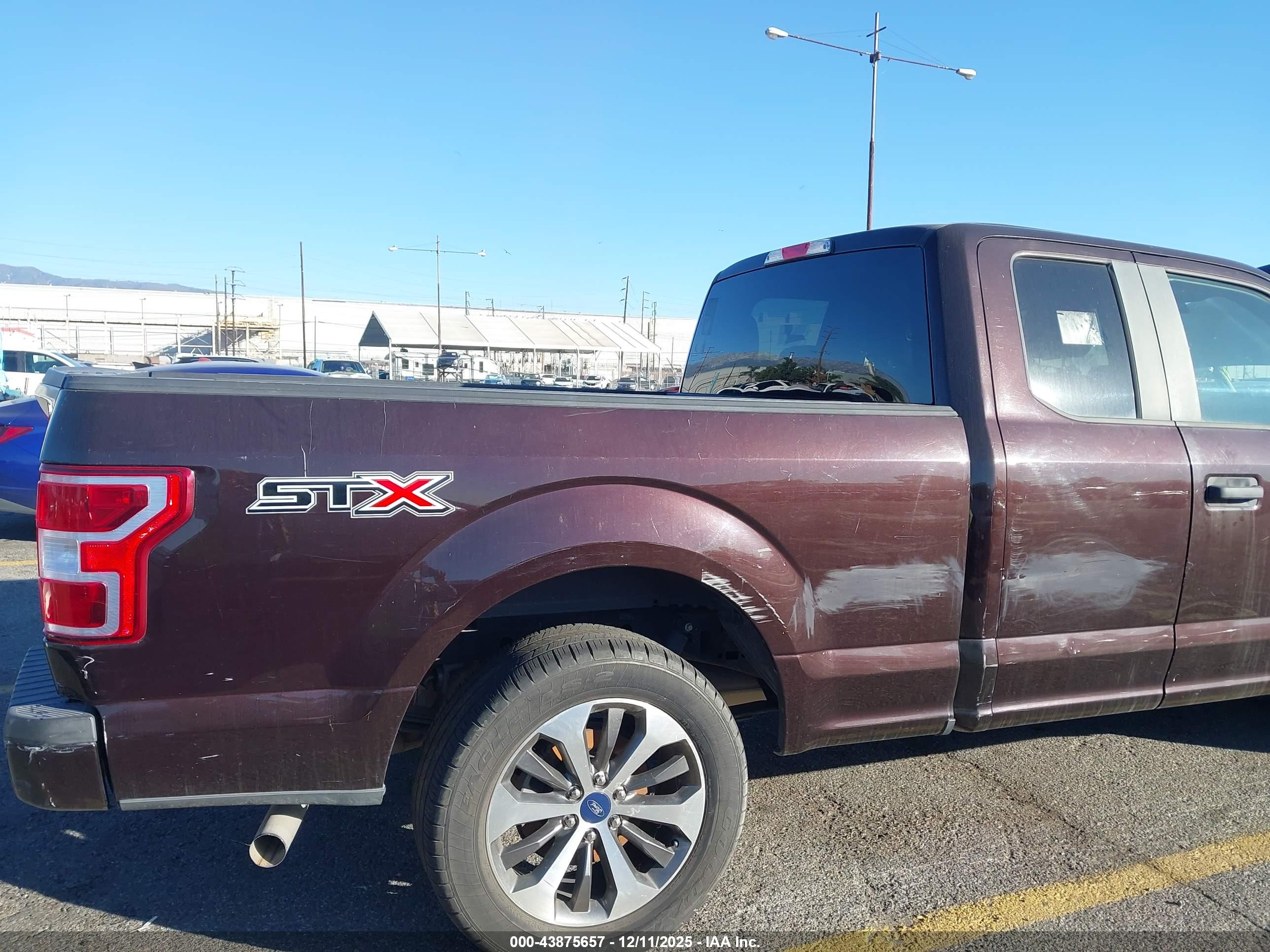 FORD F-150 image 6