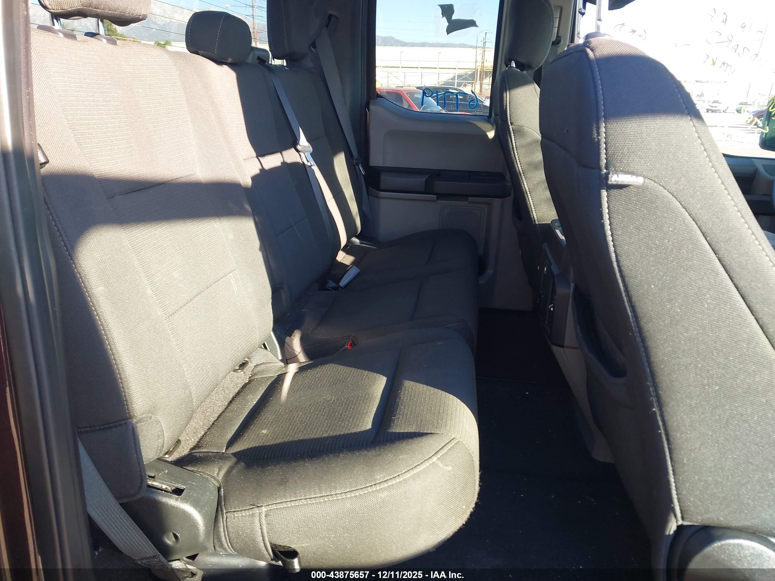 FORD F-150 image 8