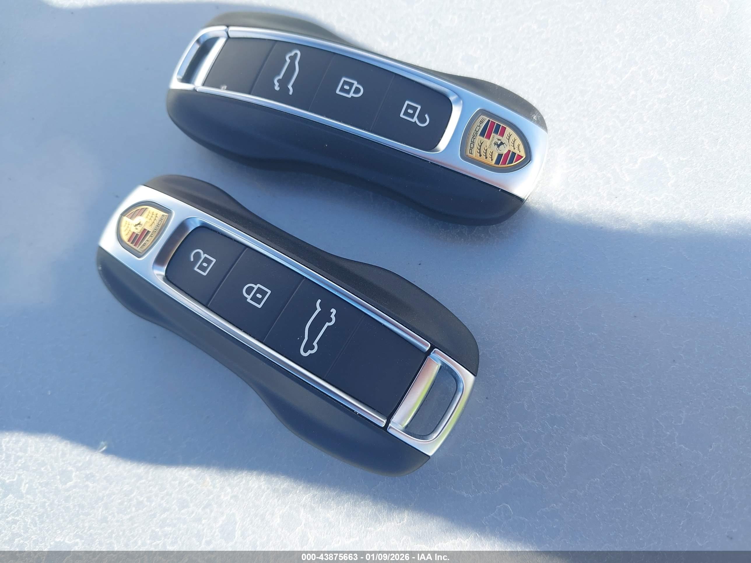PORSCHE CAYENNE image 11