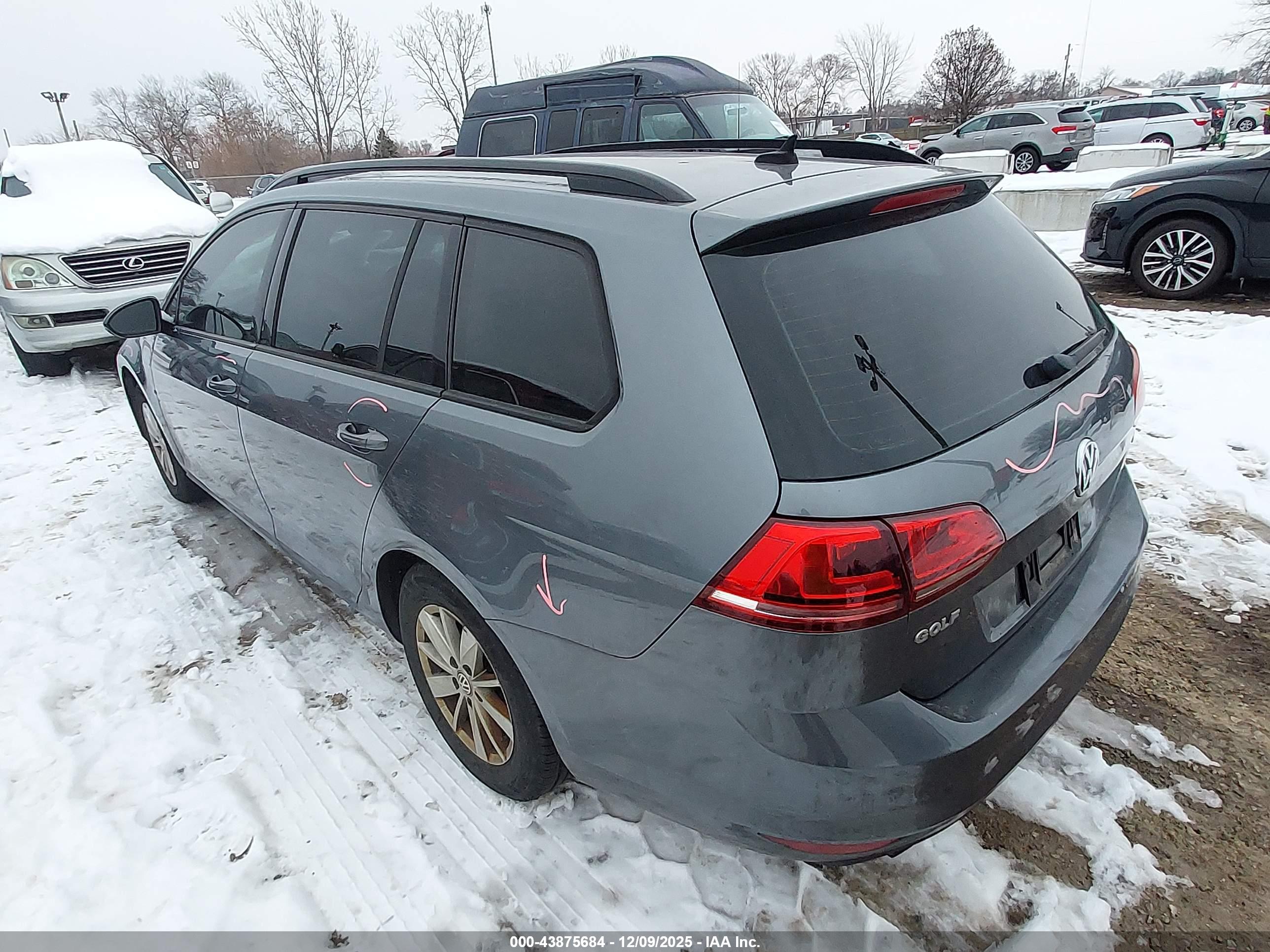 VOLKSWAGEN GOLF image 3
