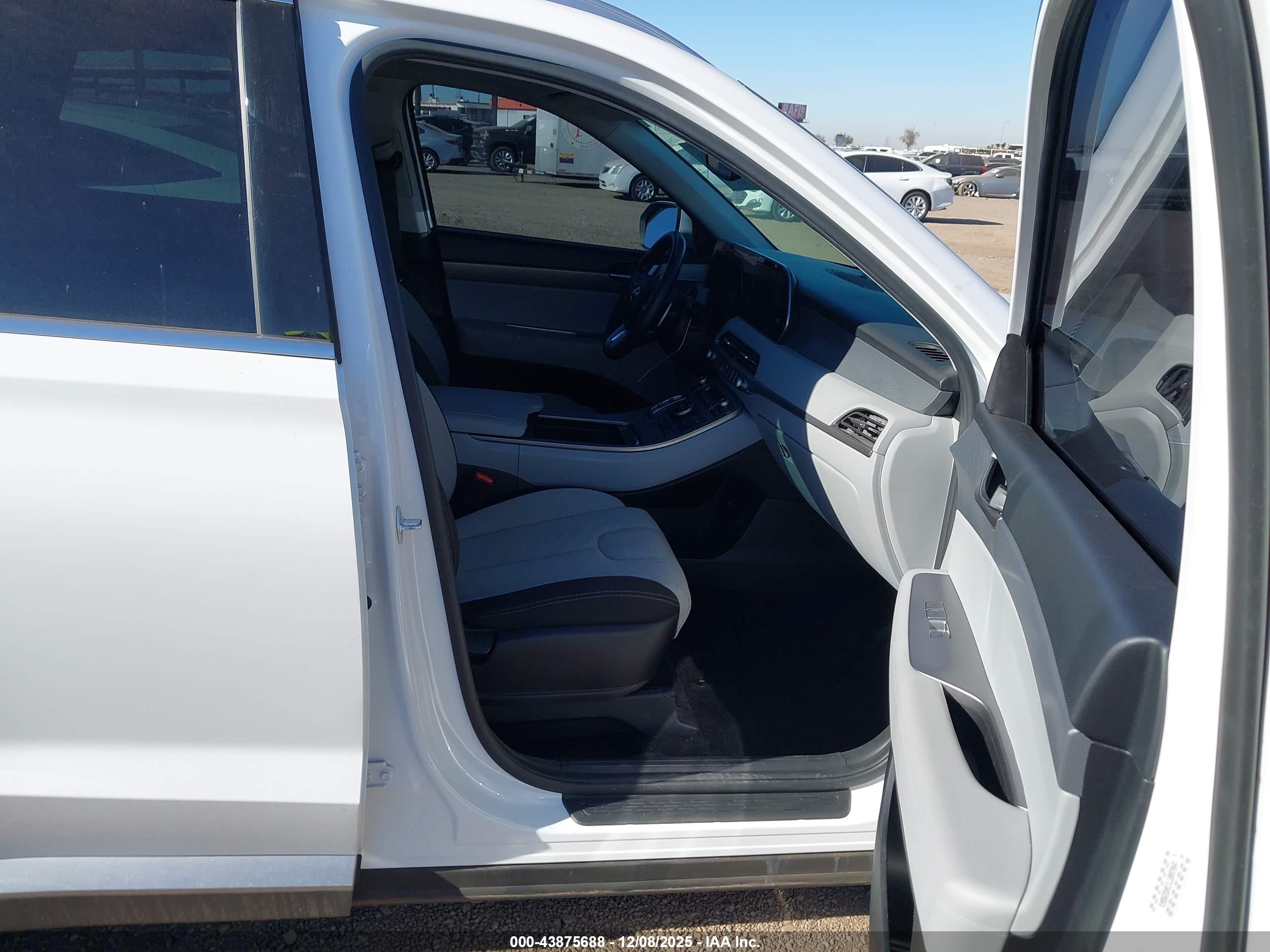 HYUNDAI PALISADE image 5