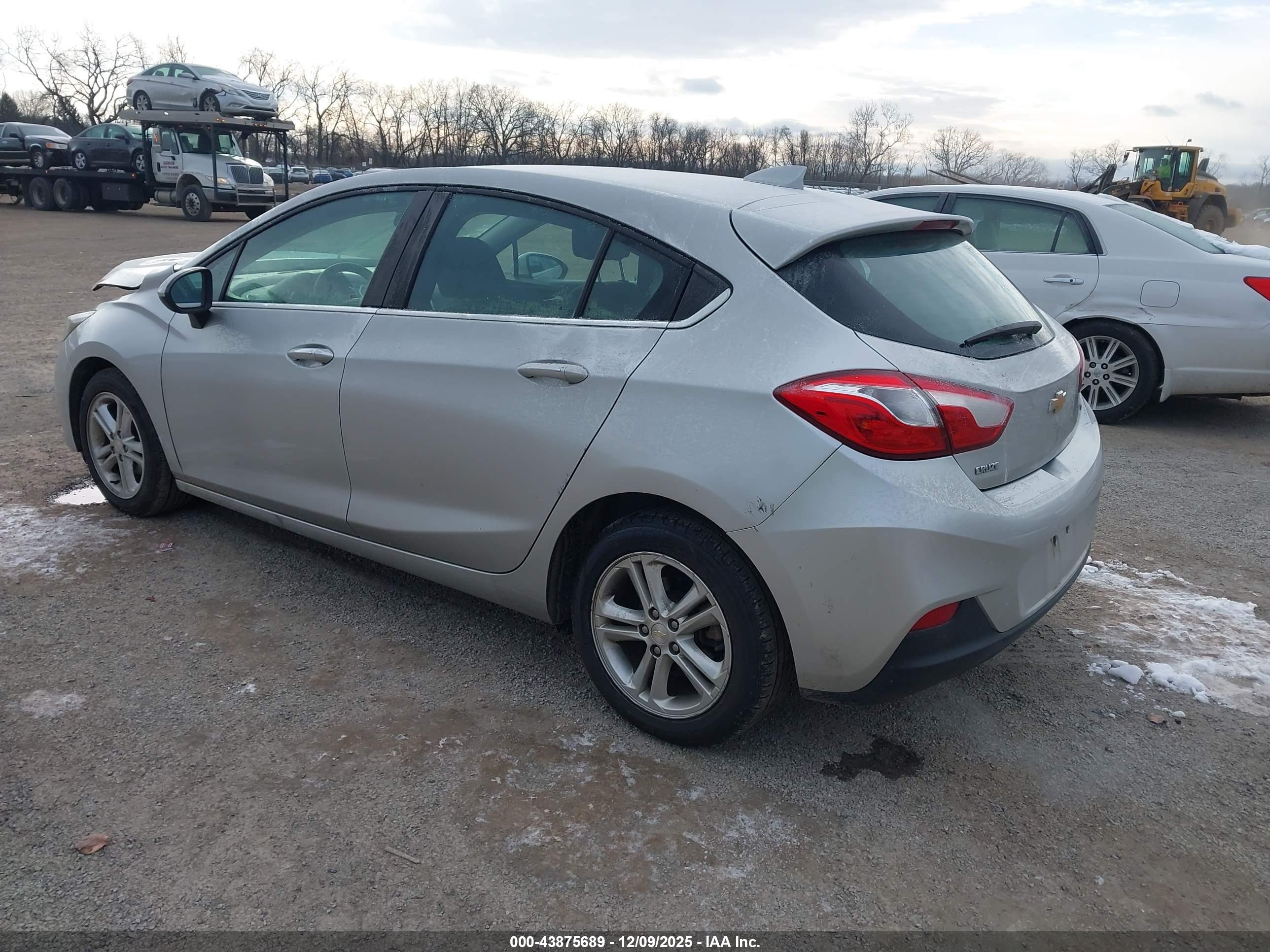 CHEVROLET CRUZE image 3
