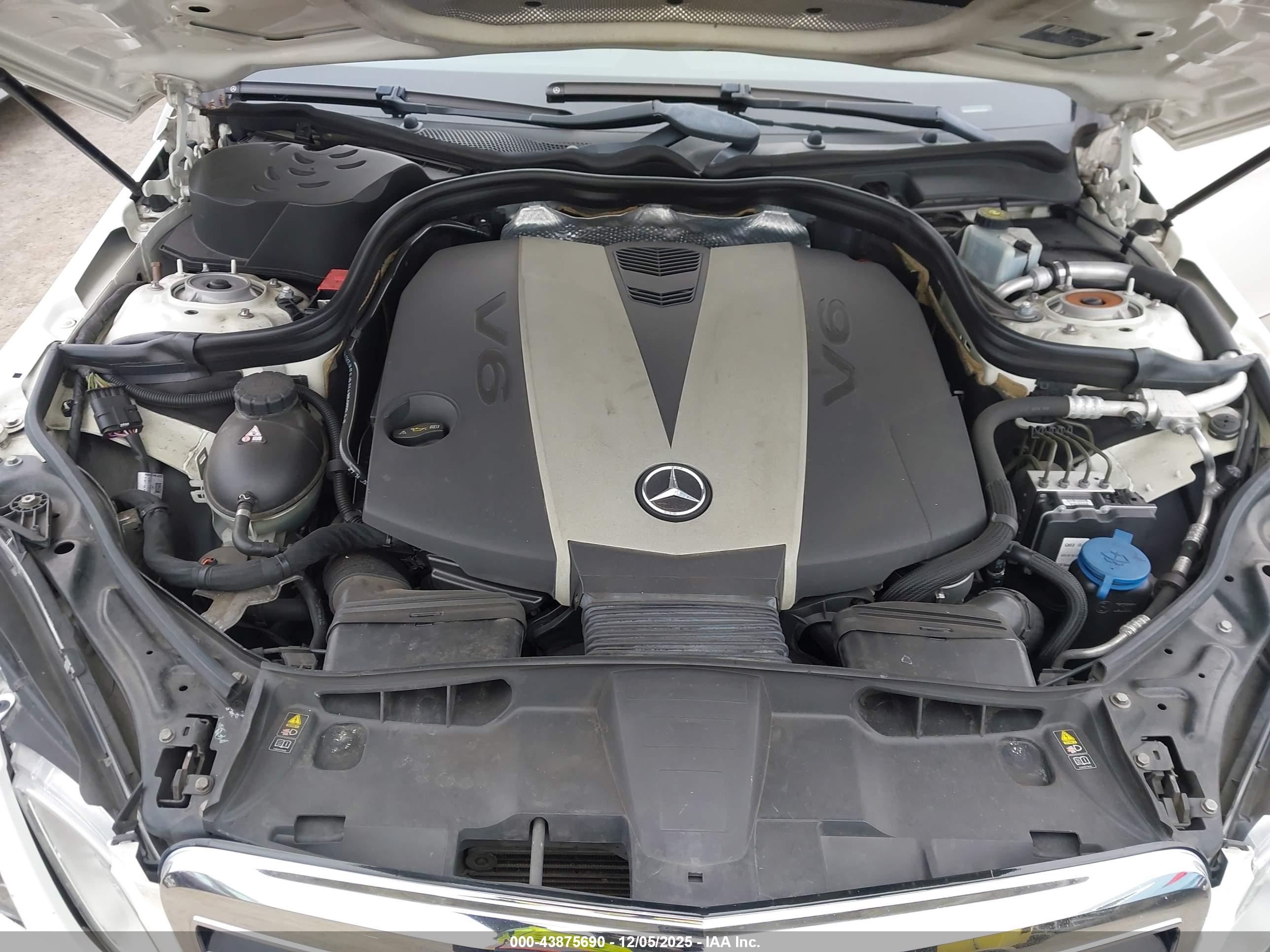 MERCEDES-BENZ E image 10