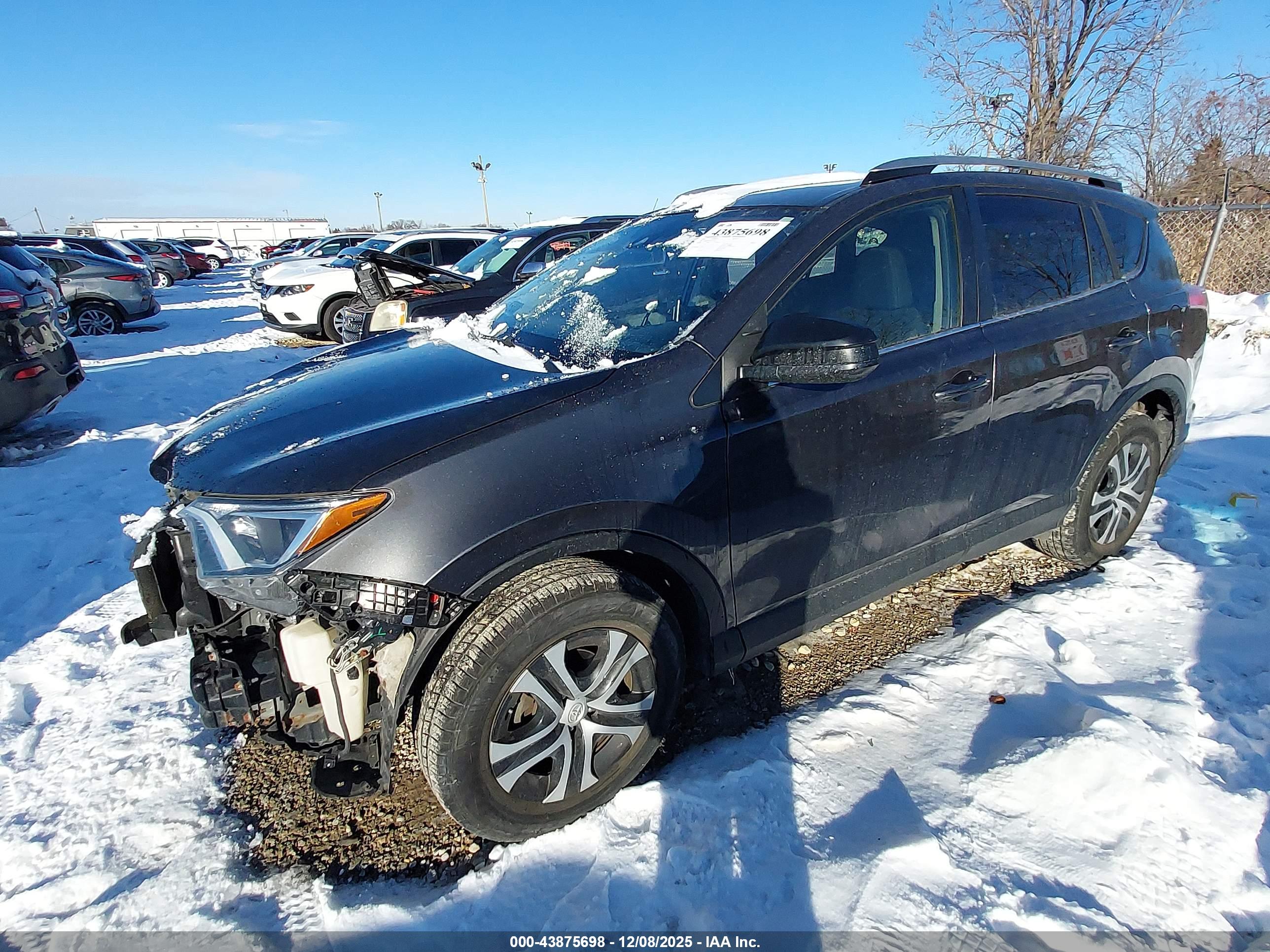 TOYOTA RAV4 image 2