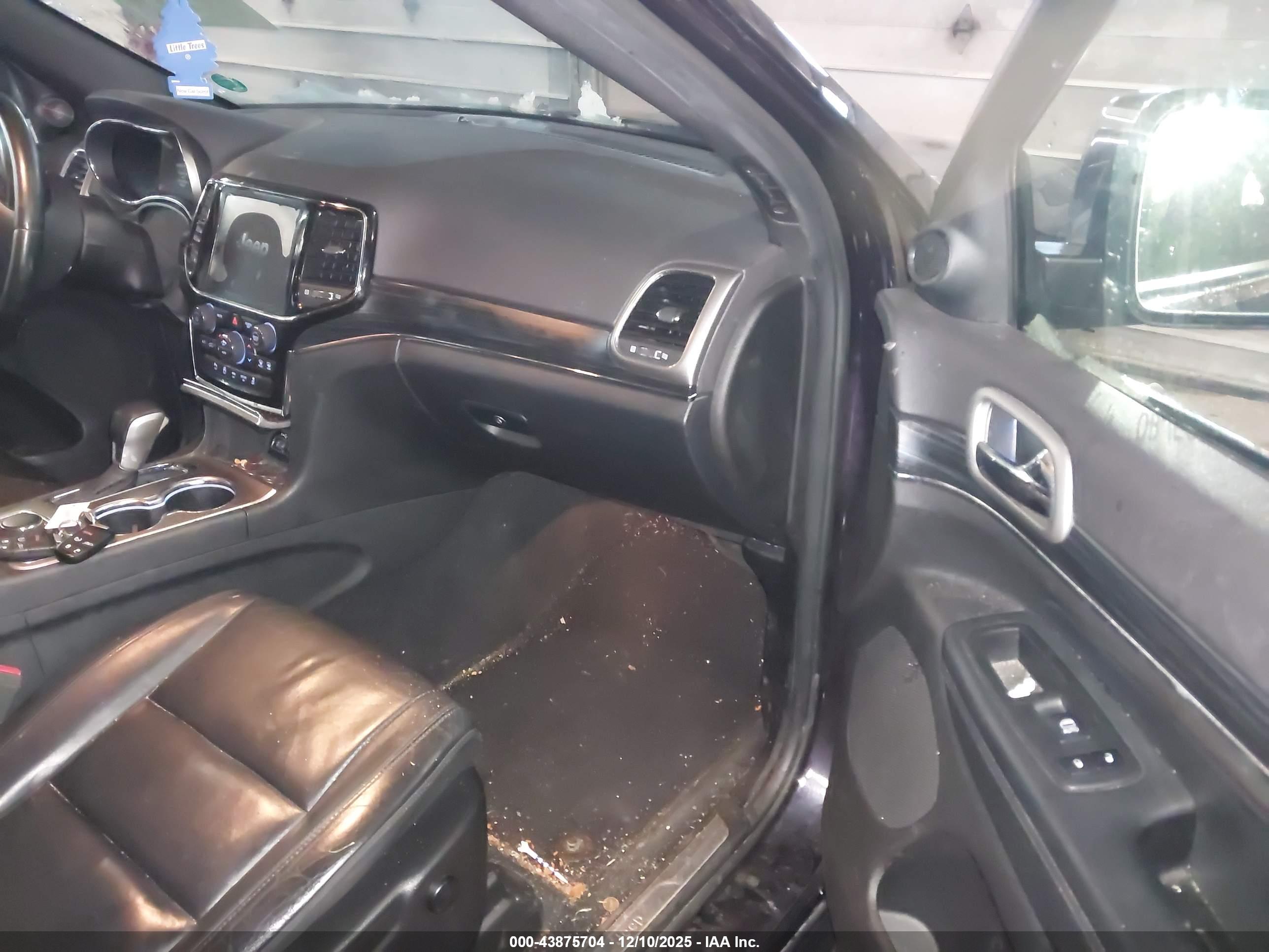 JEEP GRAND image 5